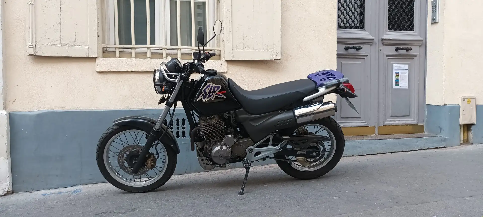 Honda Noir - 2