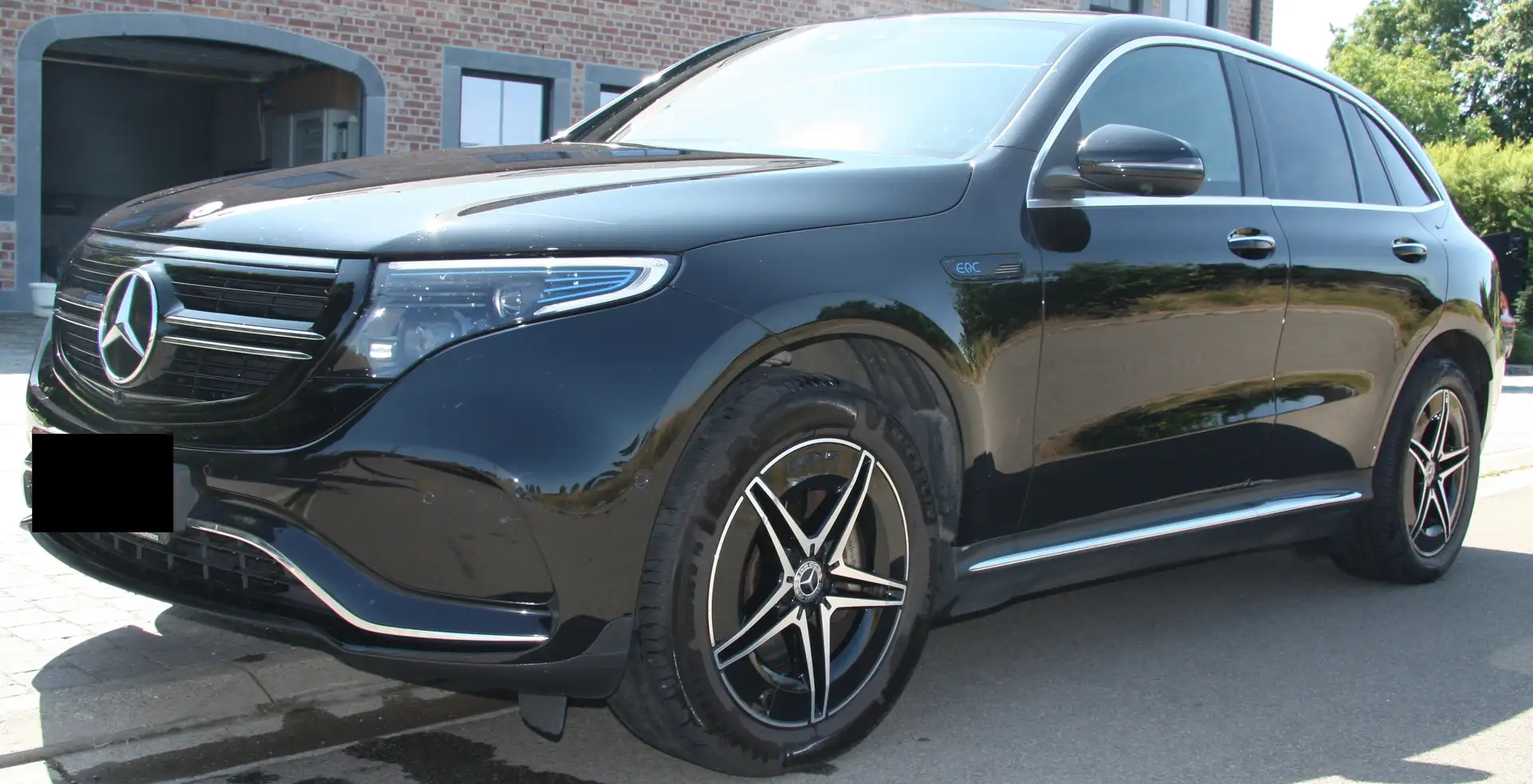 Mercedes-Benz EQC 400 EQC 80 kWh 400 4-Matic Zwart - 2