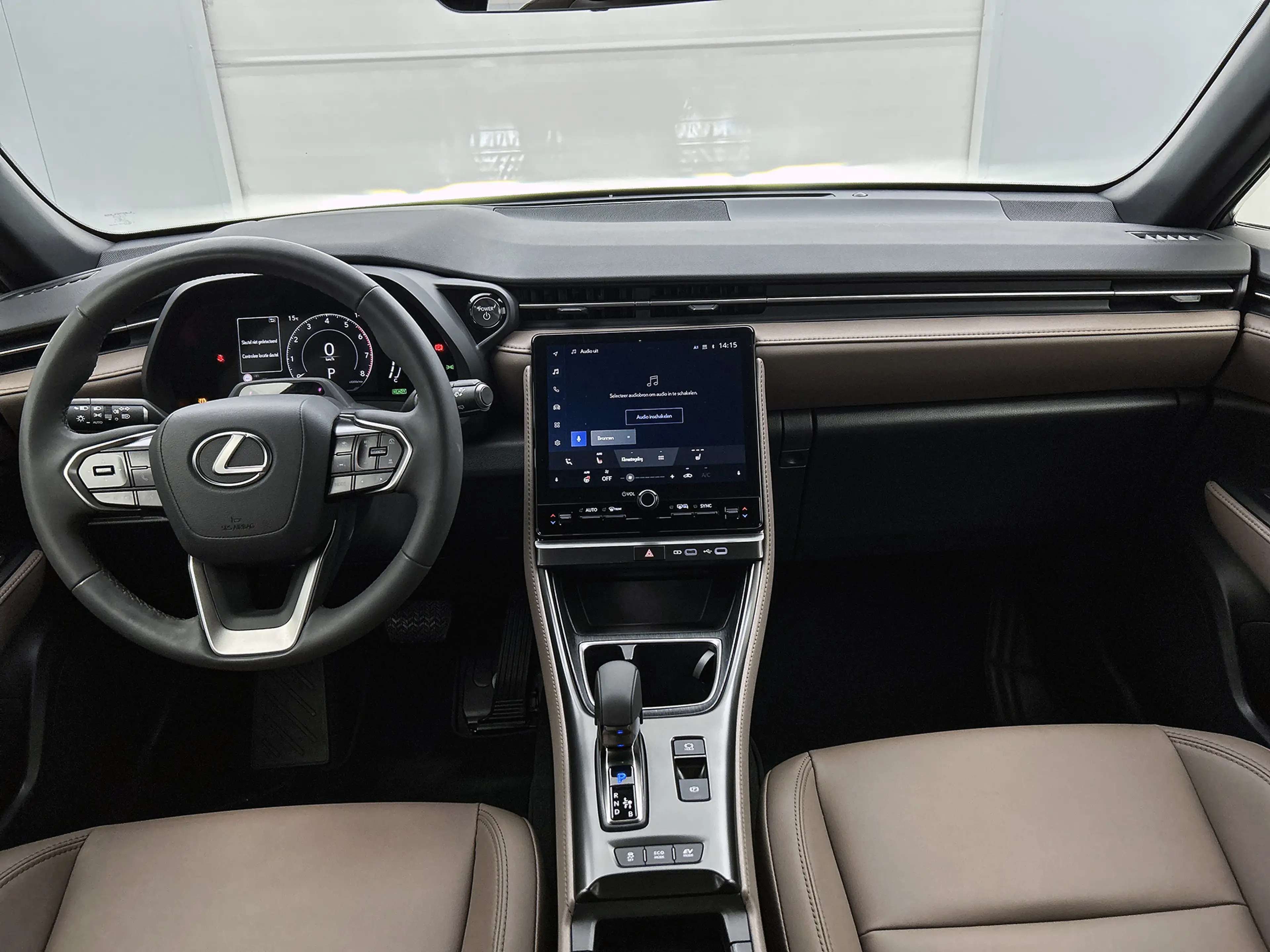 Lexus LBX Elegant 2WD | 18" LM Velgen | Stoelverwarming | Le — photo 4