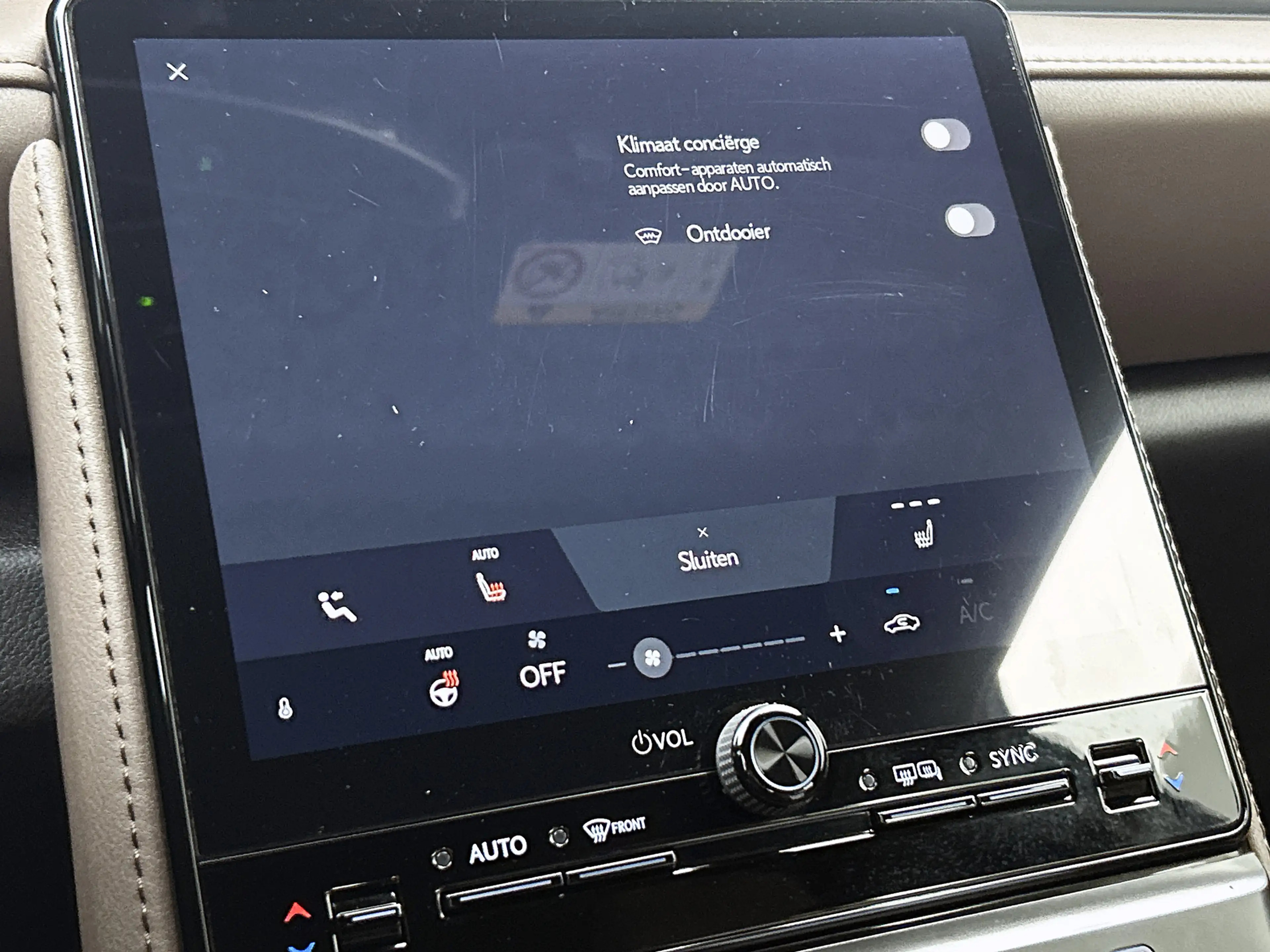 Lexus LBX Elegant 2WD | 18" LM Velgen | Stoelverwarming | Le — photo 10
