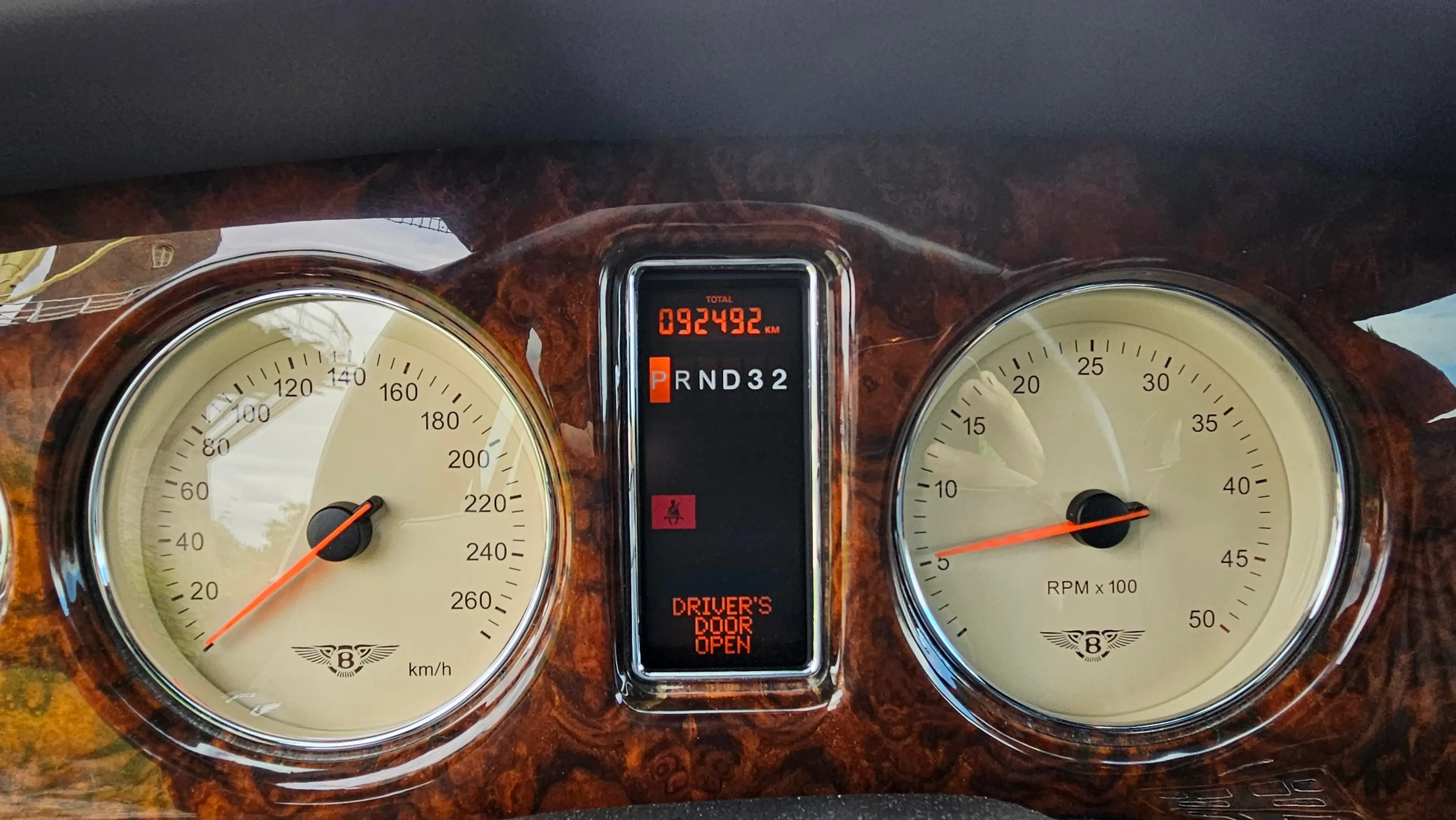 Bentley Arnage — photo 11