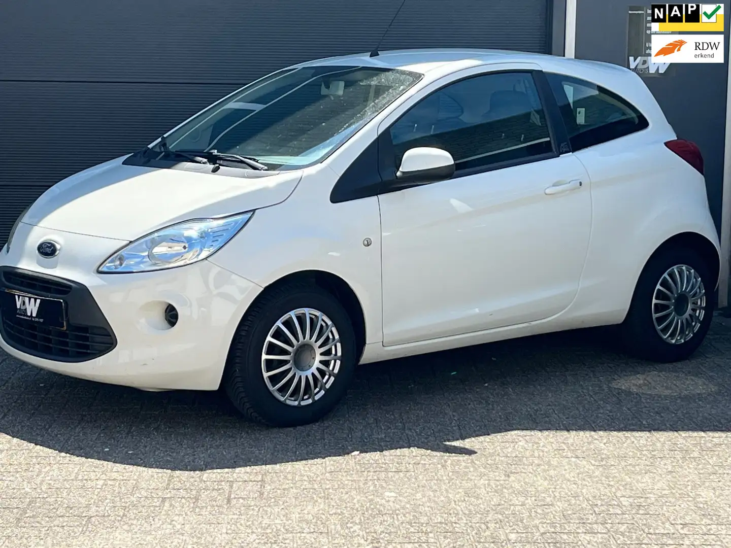 Ford Ka/Ka+ 1.2 Cool & Sound N.A.P. Airco APK 30-6-2026 Wit - 1
