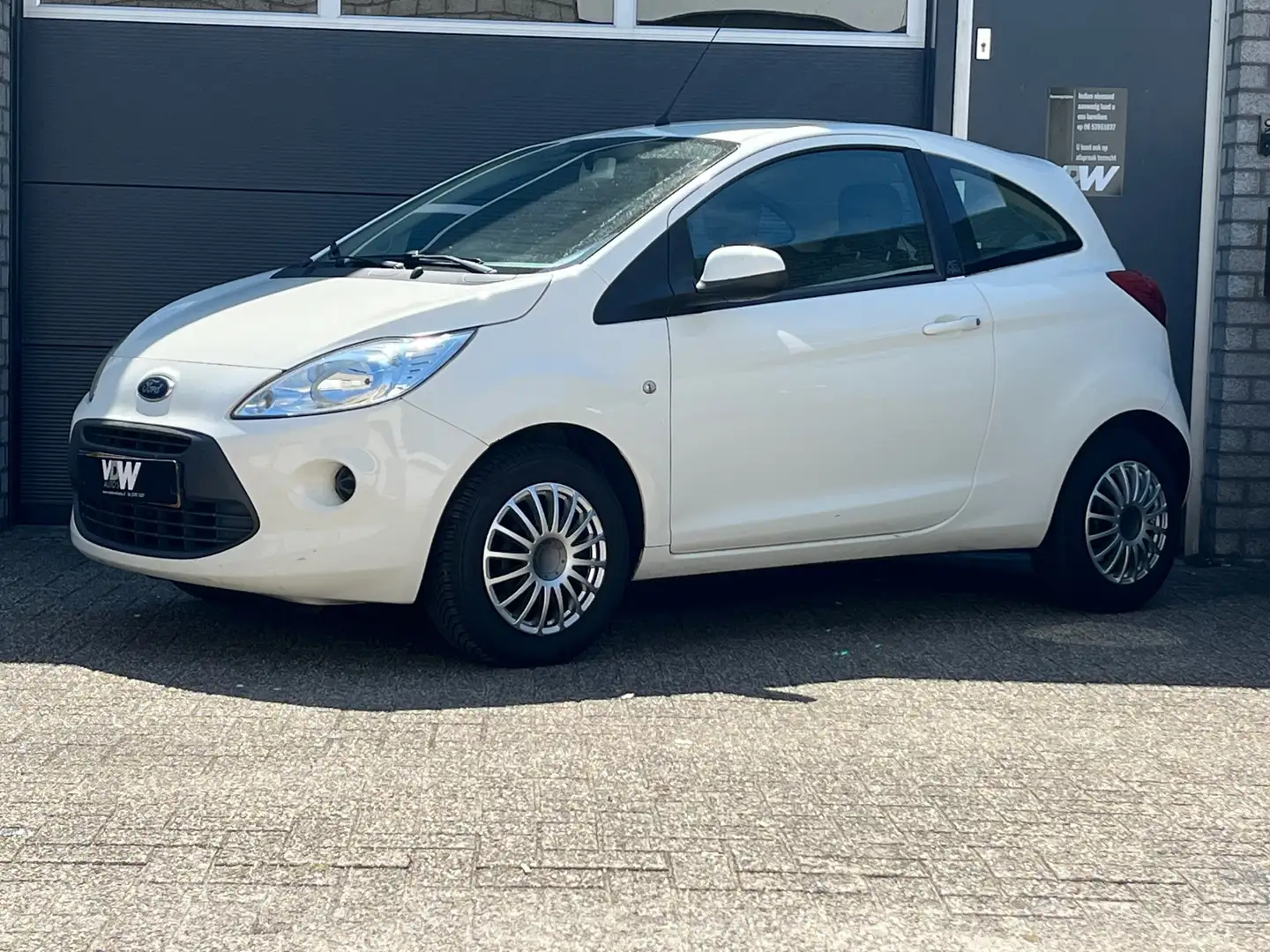 Ford Ka/Ka+ 1.2 Cool & Sound N.A.P. Airco APK 30-6-2026 Wit - 2
