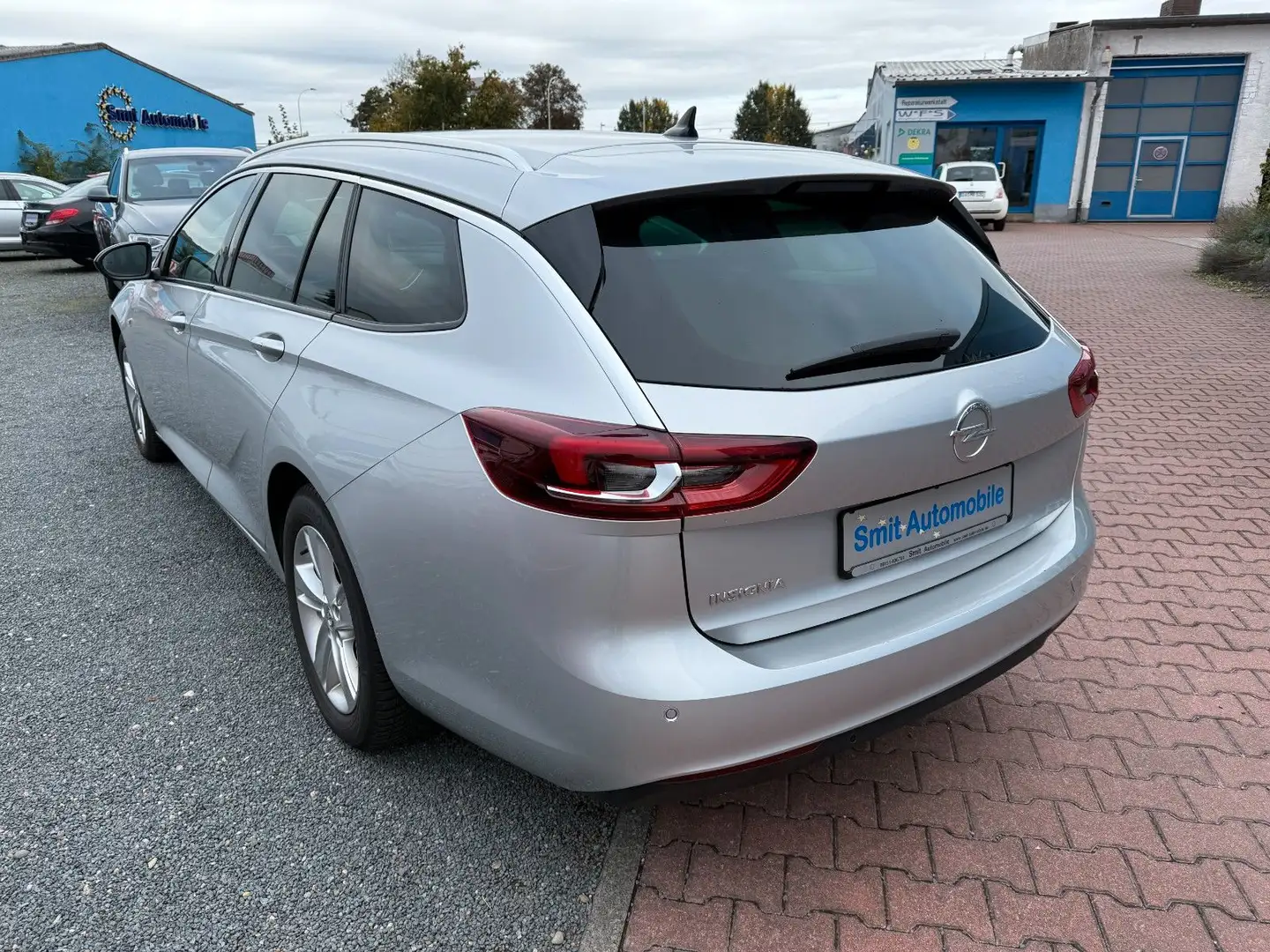 Opel Insignia B Sports Tourer Business Automatik Silber - 2