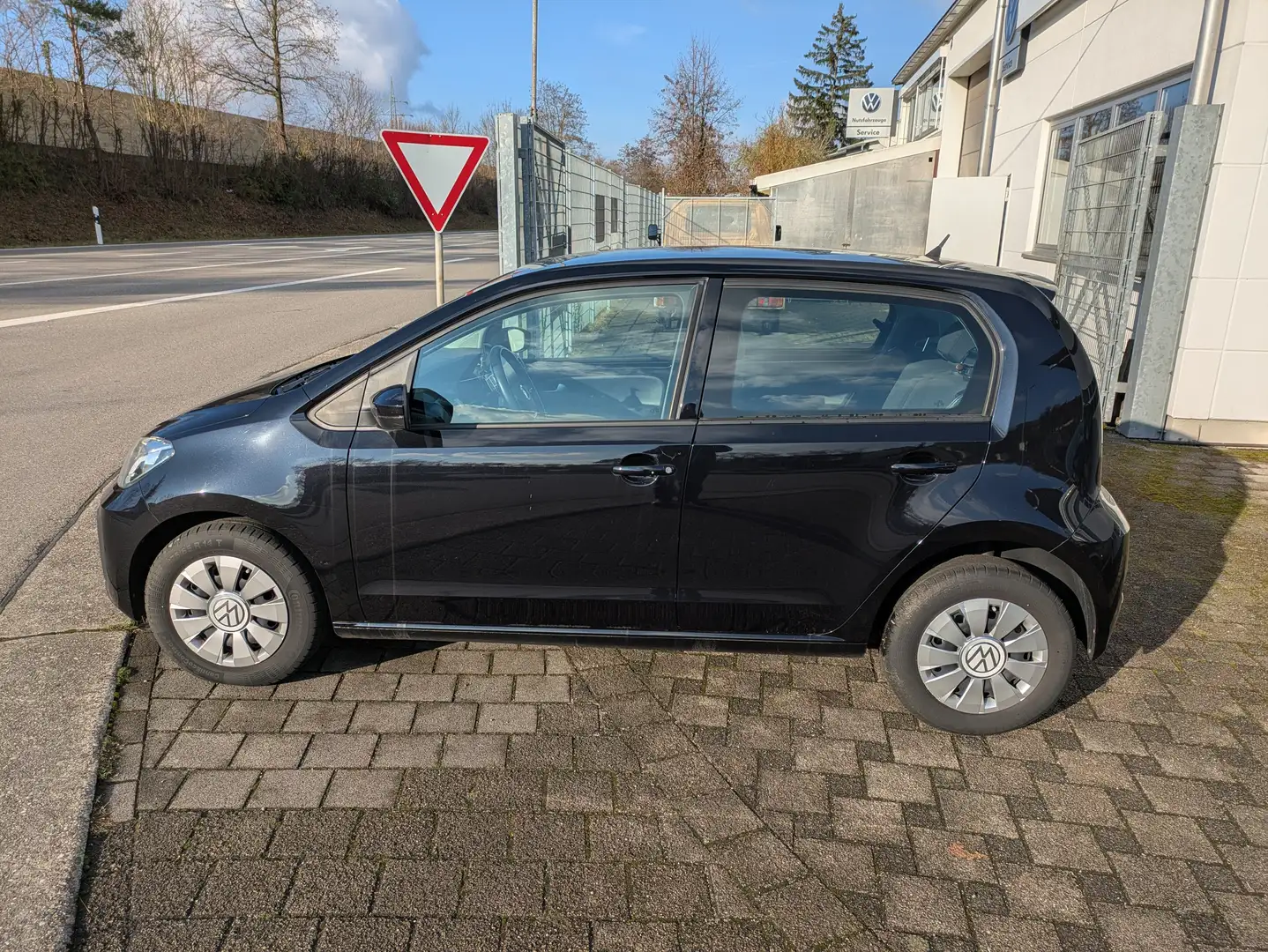 Volkswagen up! Basis Schwarz - 2