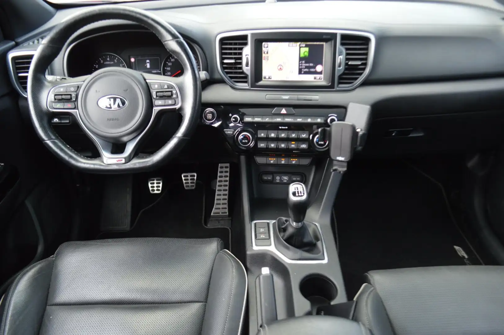 Kia Sportage 1.6 T-GDI GT-Line 177PK 1900KG trekken, DEALERONDE Zwart - 2