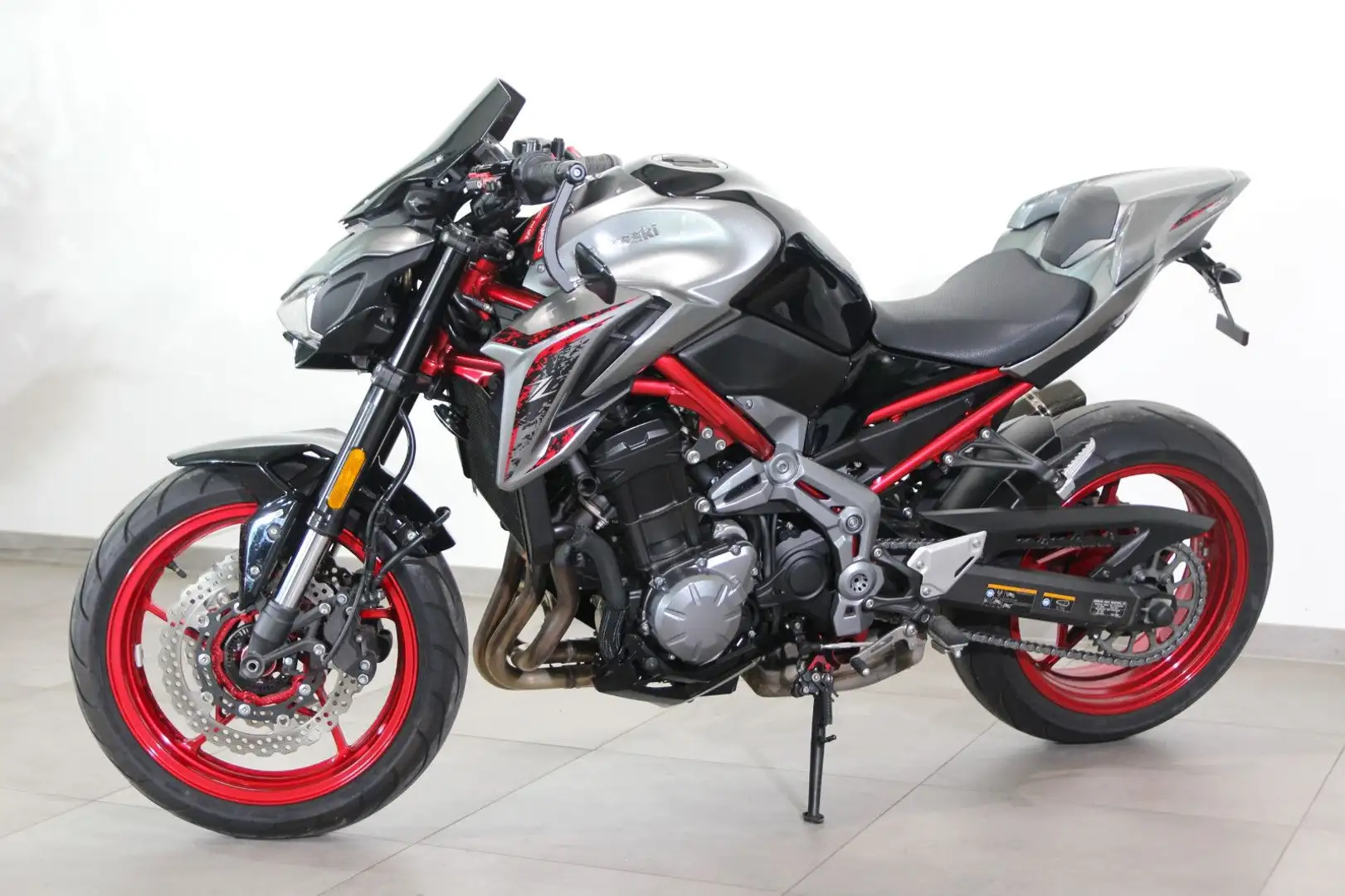 Kawasaki Z 900 ABS/Akrapovic/ Scheibe Gri - 2