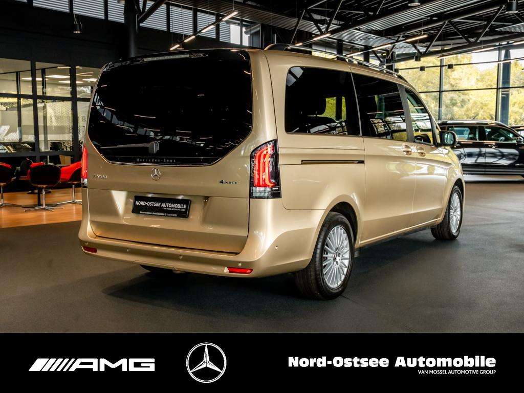 Mercedes-Benz V 220