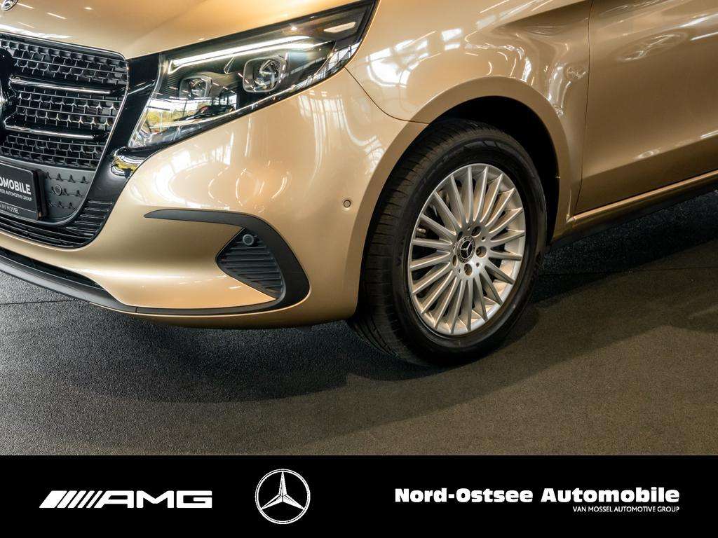 Mercedes-Benz V 220