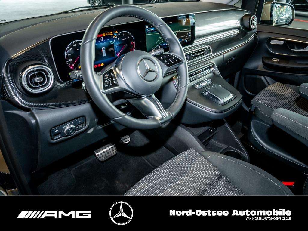 Mercedes-Benz V 220