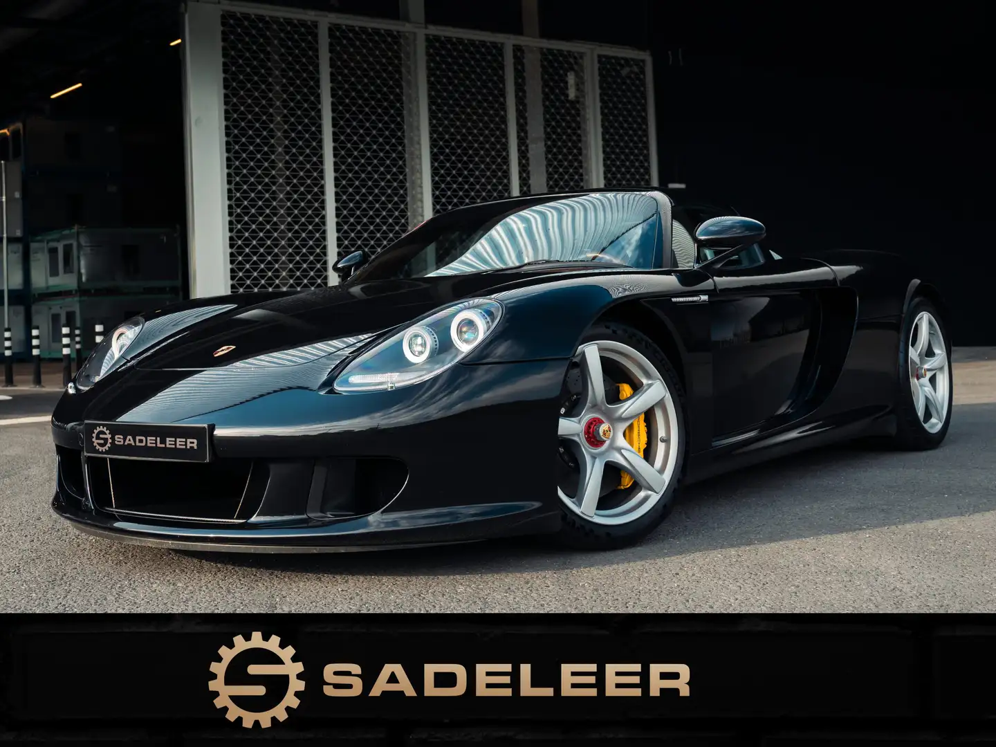 Porsche Carrera GT Basalte Black Metallic, 18000km Zwart - 1
