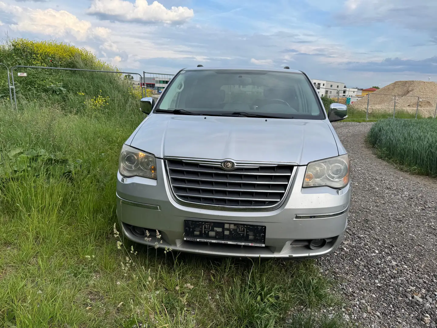 Chrysler Grand Voyager Grand Voyager Limited 2,8 CRD Aut. Limited Argento - 1
