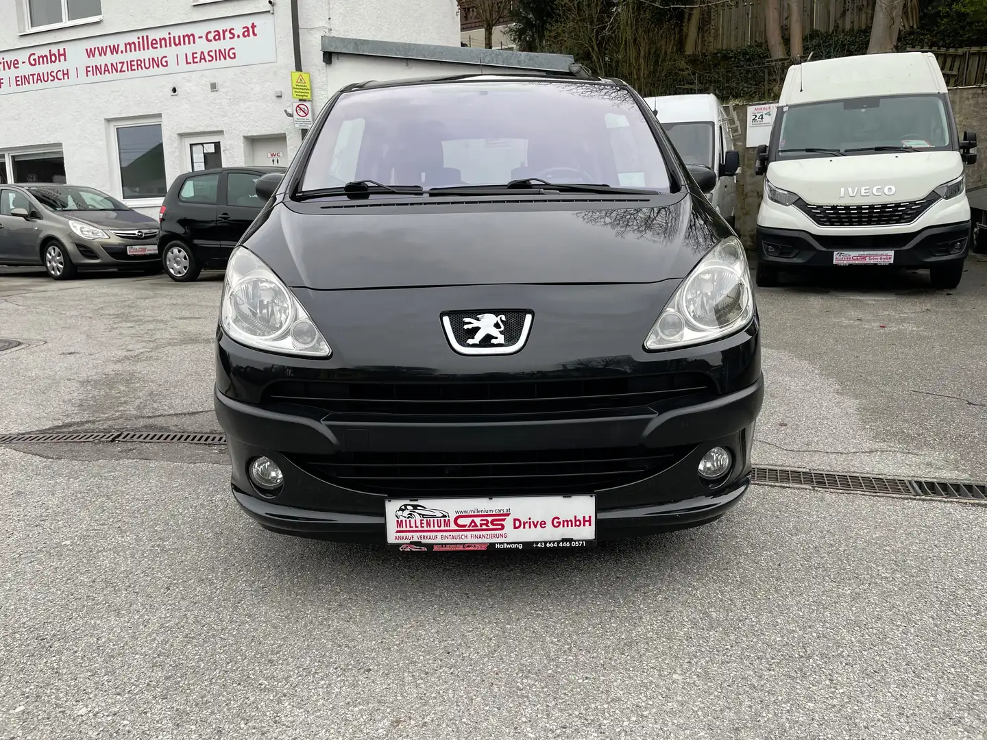 Peugeot 1007 1007 TRENDY 1,4 bei Finanzierung FIX 6,274% Schwarz - 2