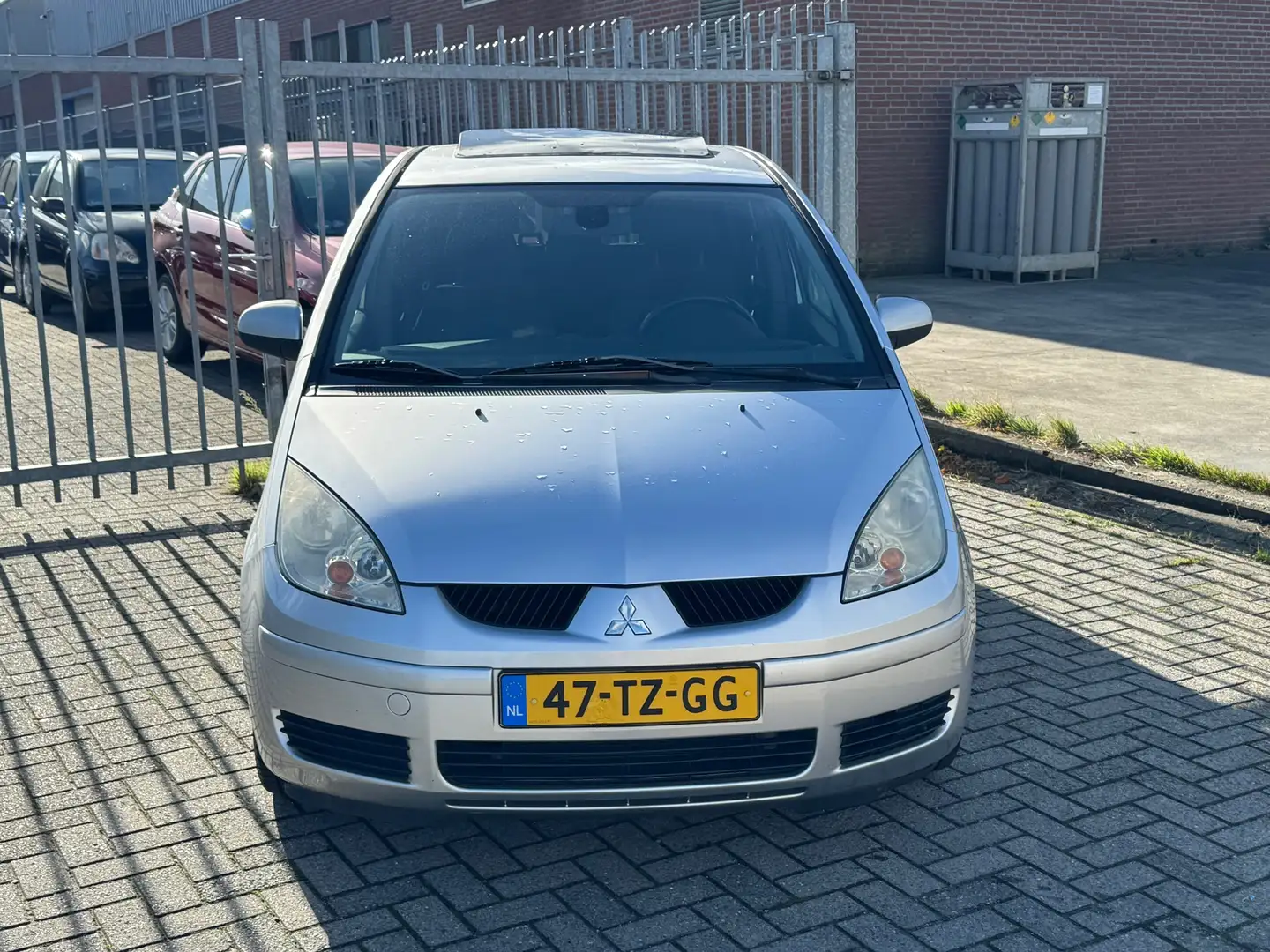 Mitsubishi Colt 1.5 d'Azur 5 deurs 109PK NL AUTO NAP! Airco l Elek Grijs - 2