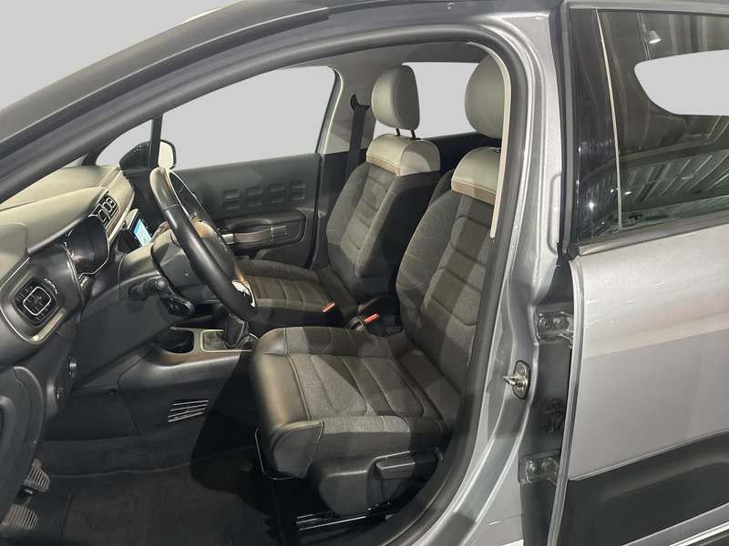 Citroen C3 1.2 PureTech Shine — photo 12