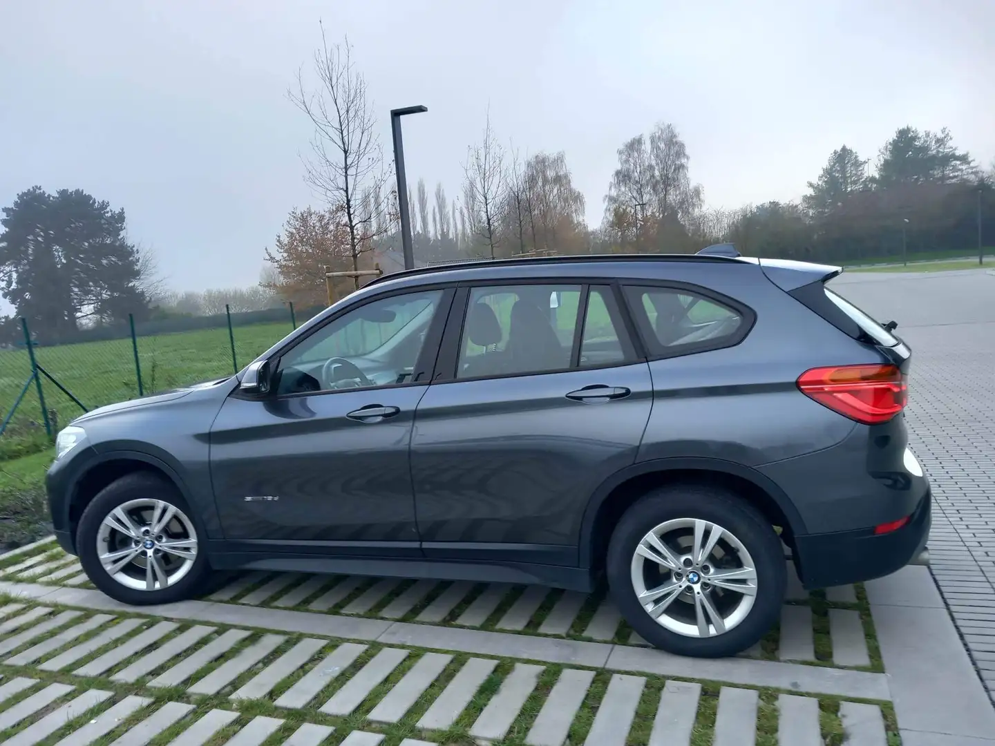 BMW X1 2.0 d xDrive18 - 2