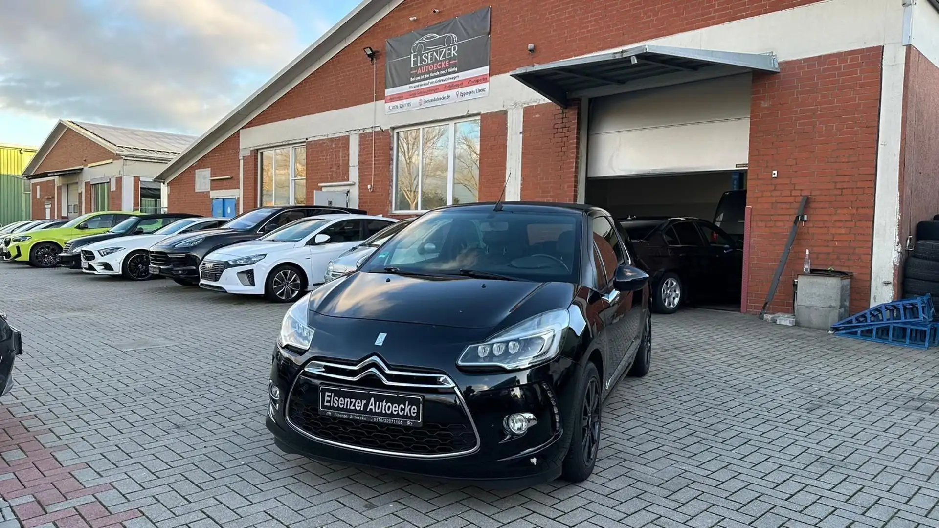 Citroen DS3 So Paris #XENON #EURO6 #LEDER #SHZ #VOLL crna - 2