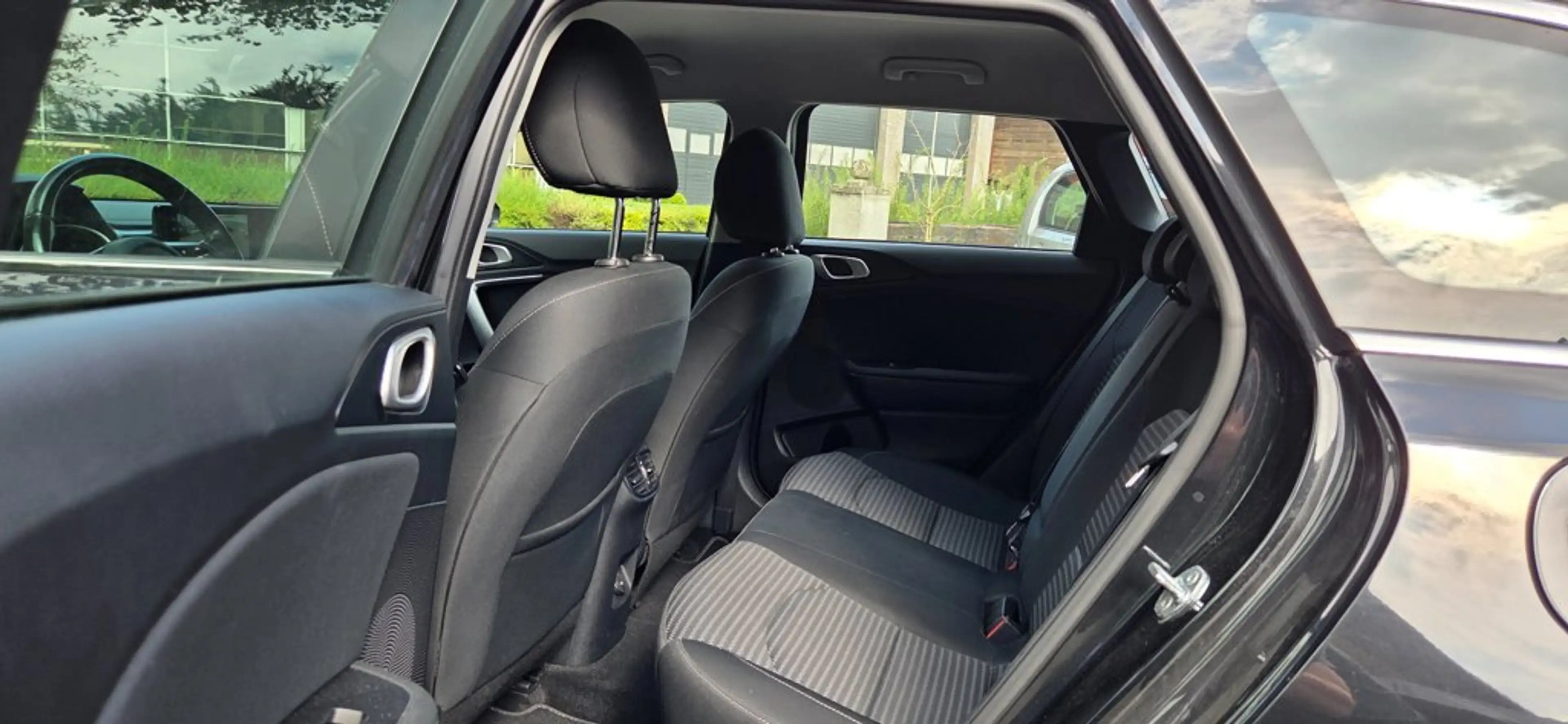 Kia Ceed SW / cee'd SW Sportswagon 1.0 T-GDi DynamicLine — photo 10