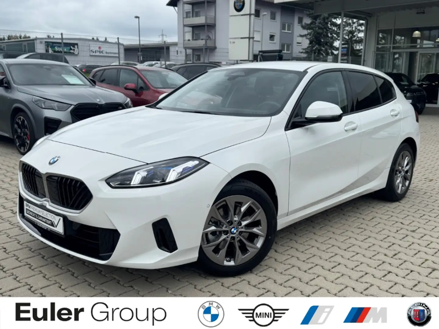 BMW 118 d F70 AHK SHZ adLED Klimaaut Sonnenschutz ParkAss Weiß - 1