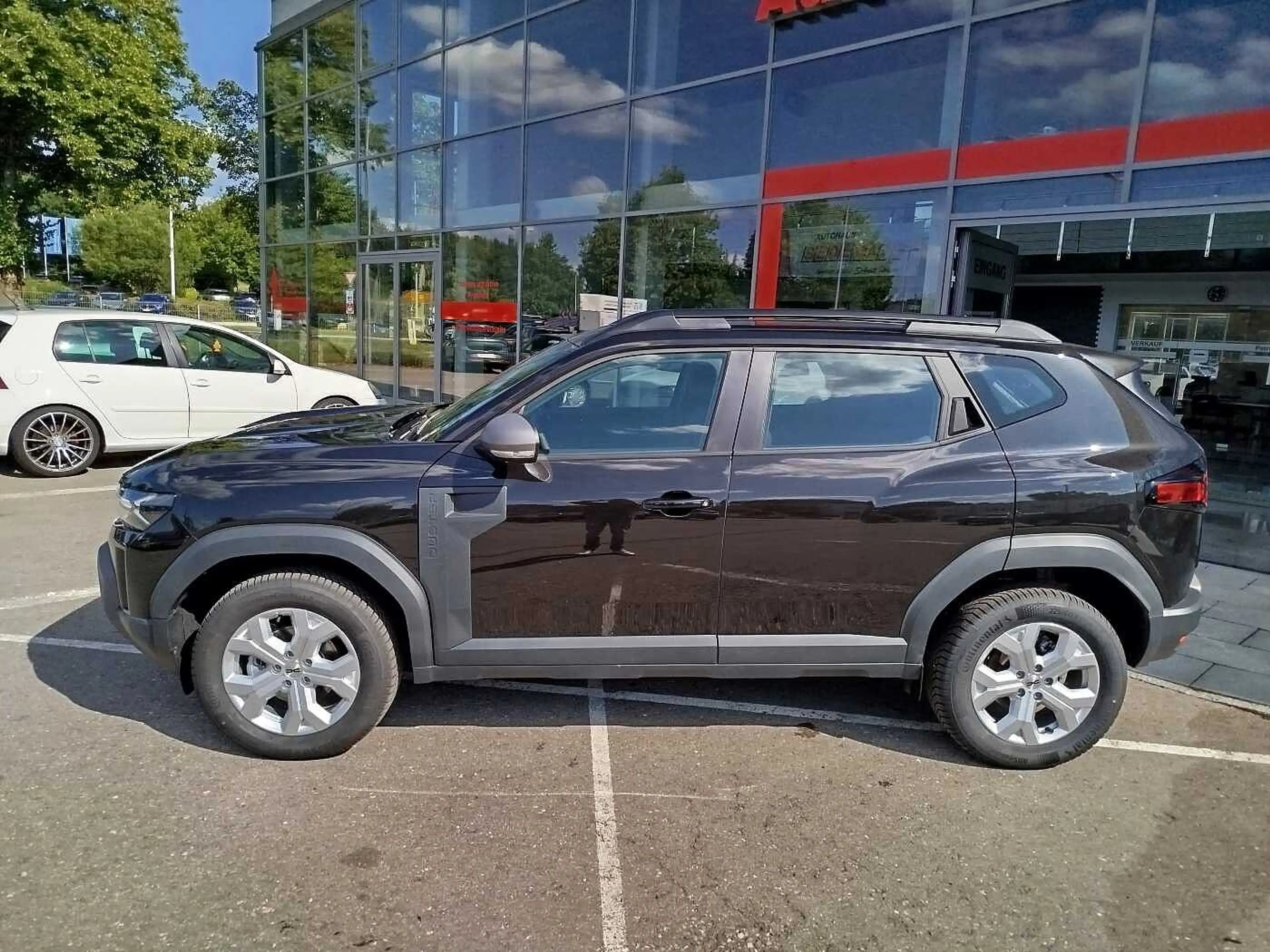 Dacia Duster Expression hybrid-G 150 4x4 *Winterpaket* — photo 6