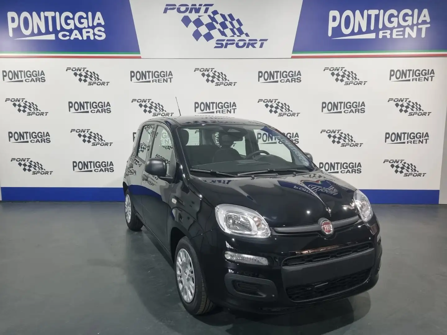 Fiat Panda PANDINA 1.0CC HYBRID 70CV KM0 MY2025 SUPER PREZZO! Noir - 2