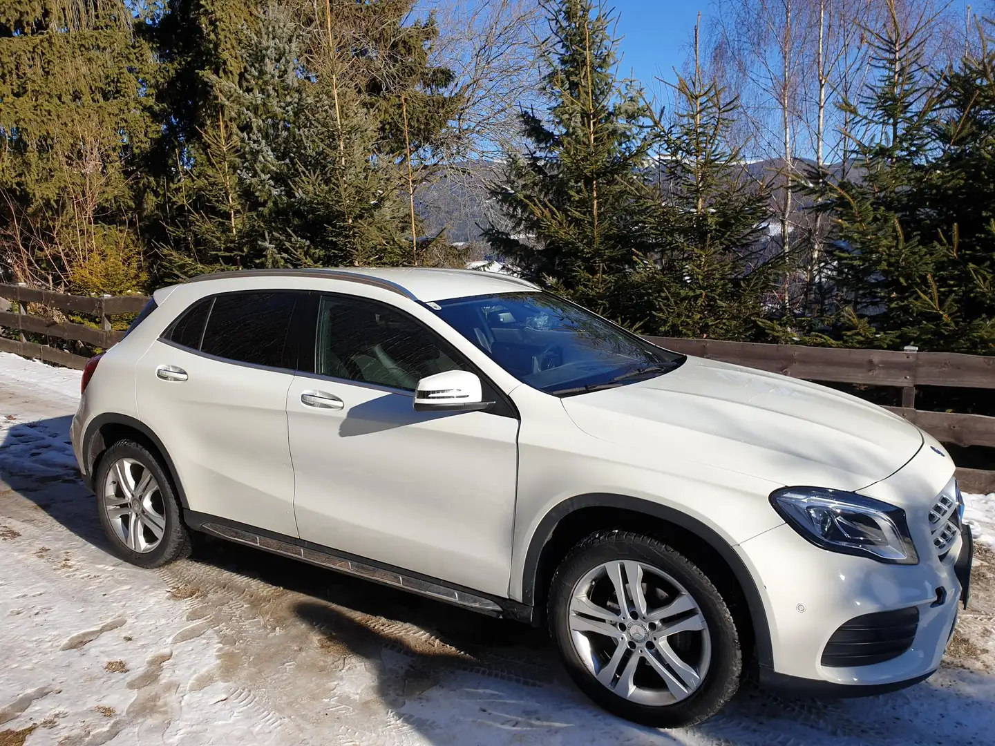 Mercedes-Benz GLA 200 GLA 200 d 4MATIC Aut. - 2