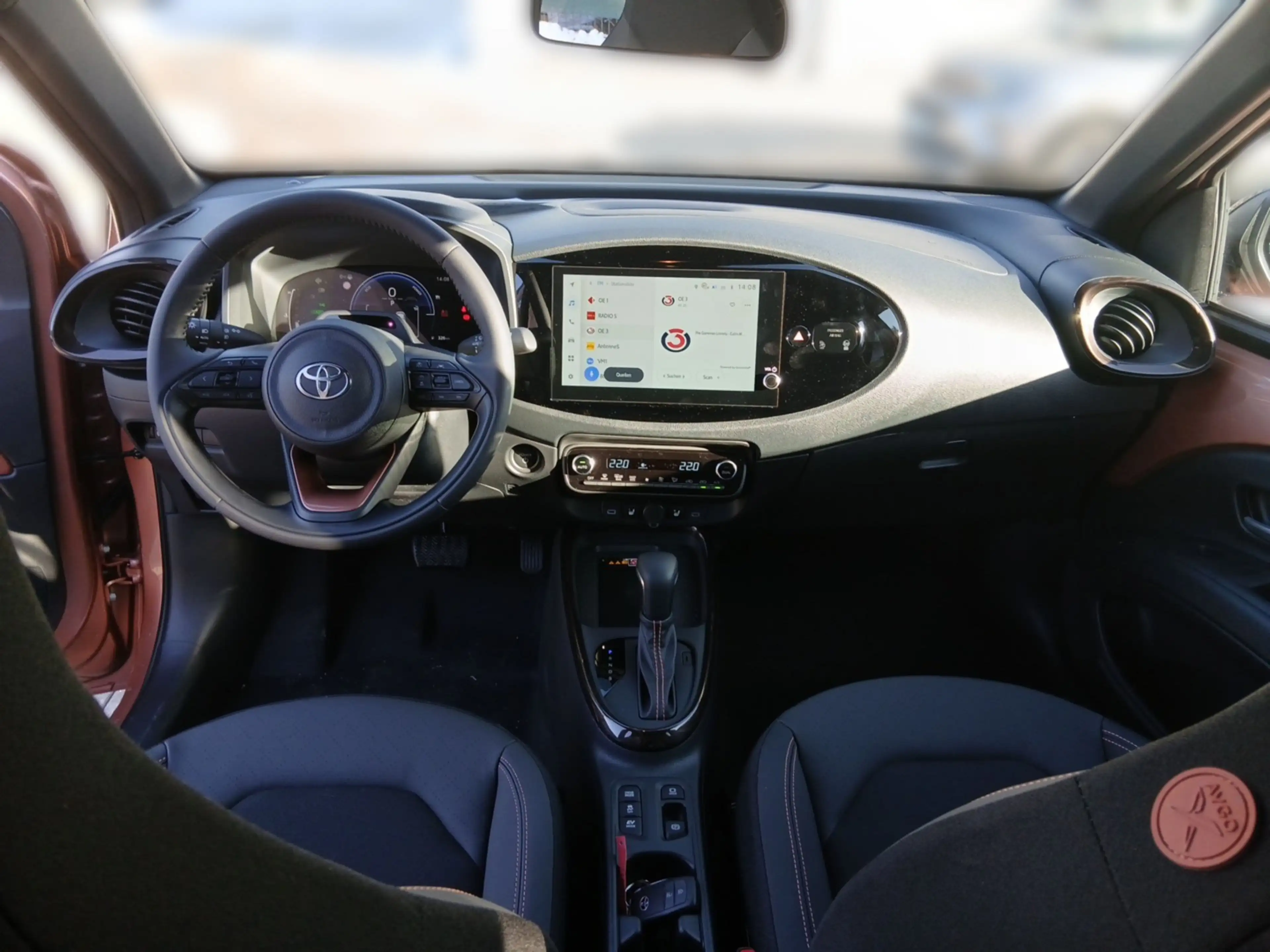 Toyota Aygo X 1.5 Hybrid Active CVT — photo 13