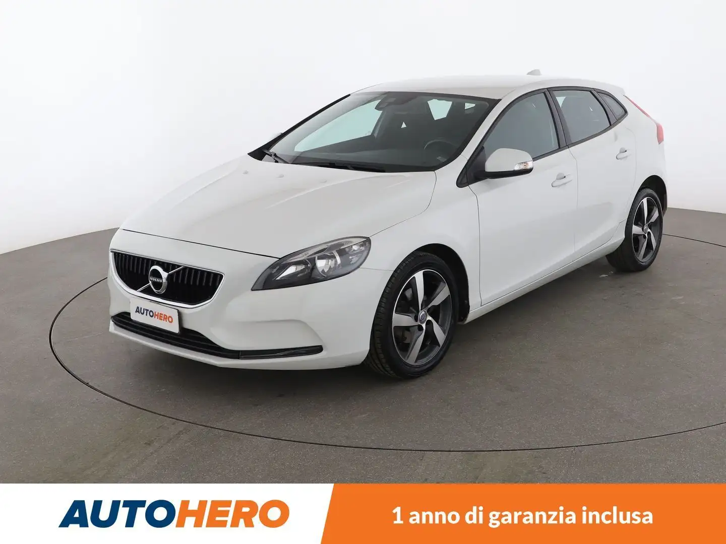 Volvo V40 2.0 D2 Kinetic Bianco - 1