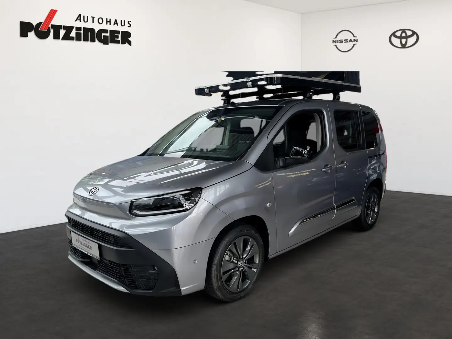 Toyota Proace Verso 1.5 D-4D Lounge,Navi,PGD,LED Ezüst - 1