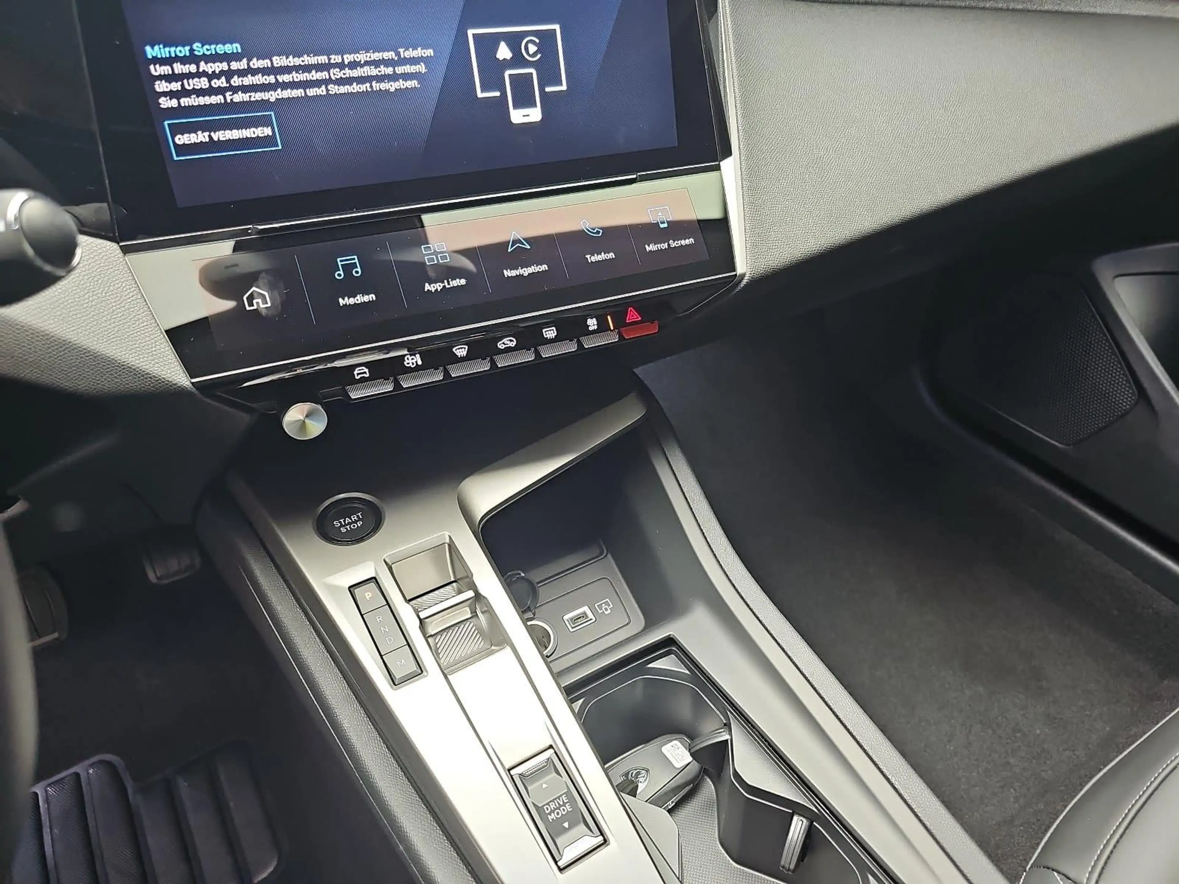 Peugeot 308 308 SW 1.2 HYBRID STYLE KOMFORT PAKET AHK LM — photo 13