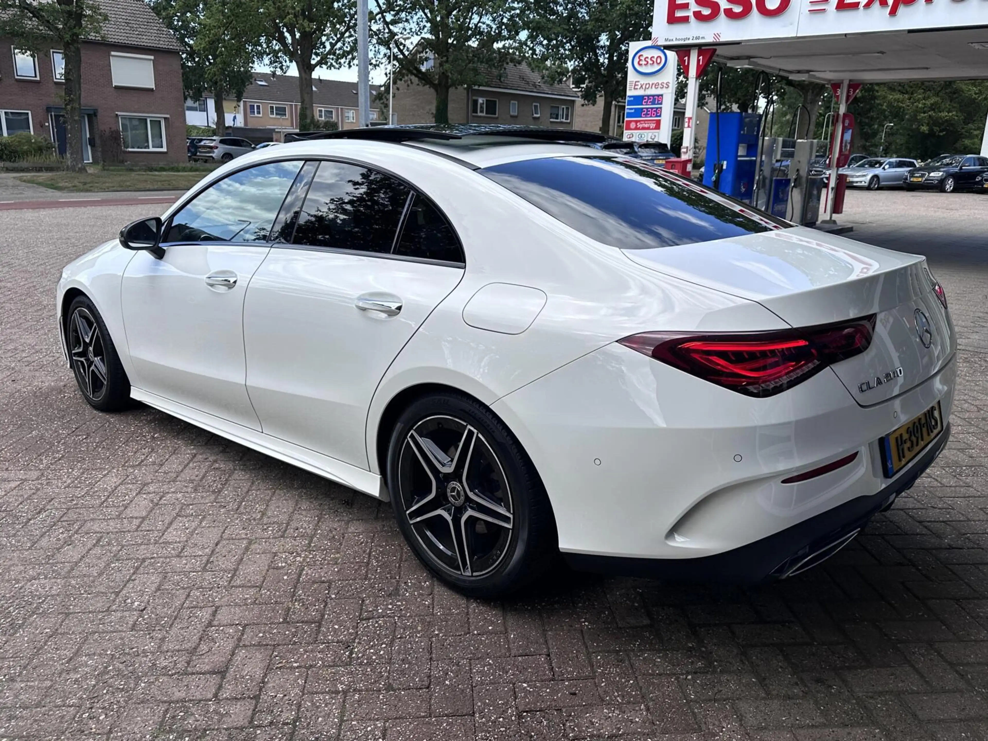 Mercedes-Benz CLA 200 AMG-Line Led, Pano, Sfeerverlichting, Camera, LM.. — photo 7