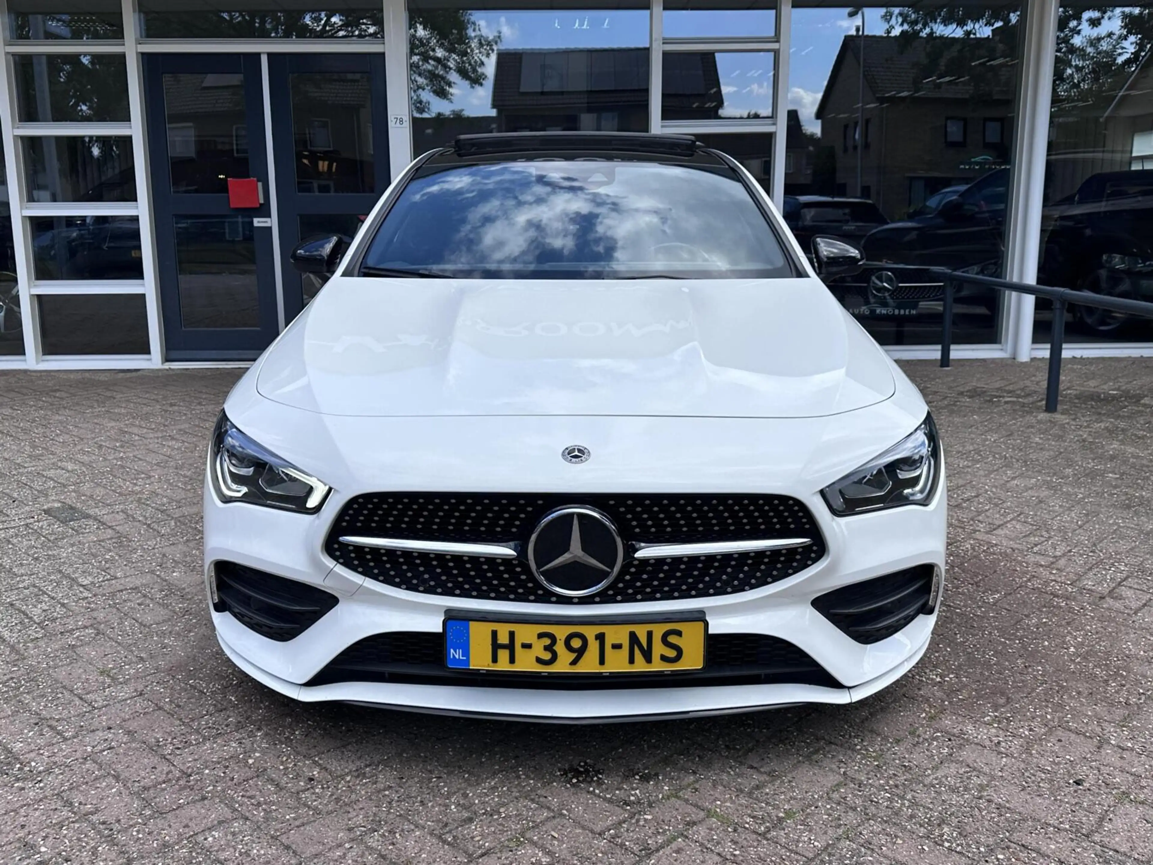 Mercedes-Benz CLA 200 AMG-Line Led, Pano, Sfeerverlichting, Camera, LM.. — photo 5