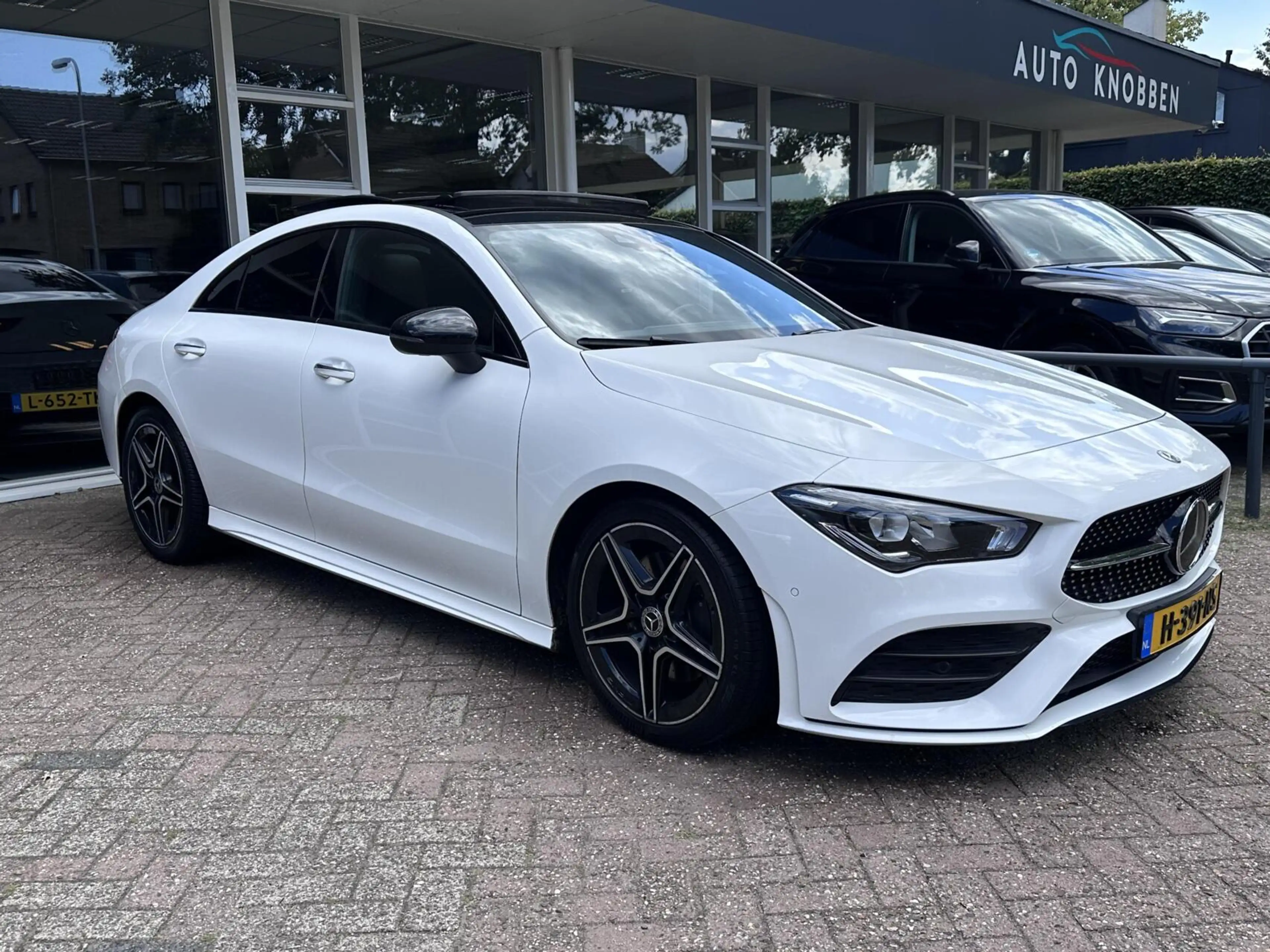 Mercedes-Benz CLA 200 AMG-Line Led, Pano, Sfeerverlichting, Camera, LM.. — photo 6