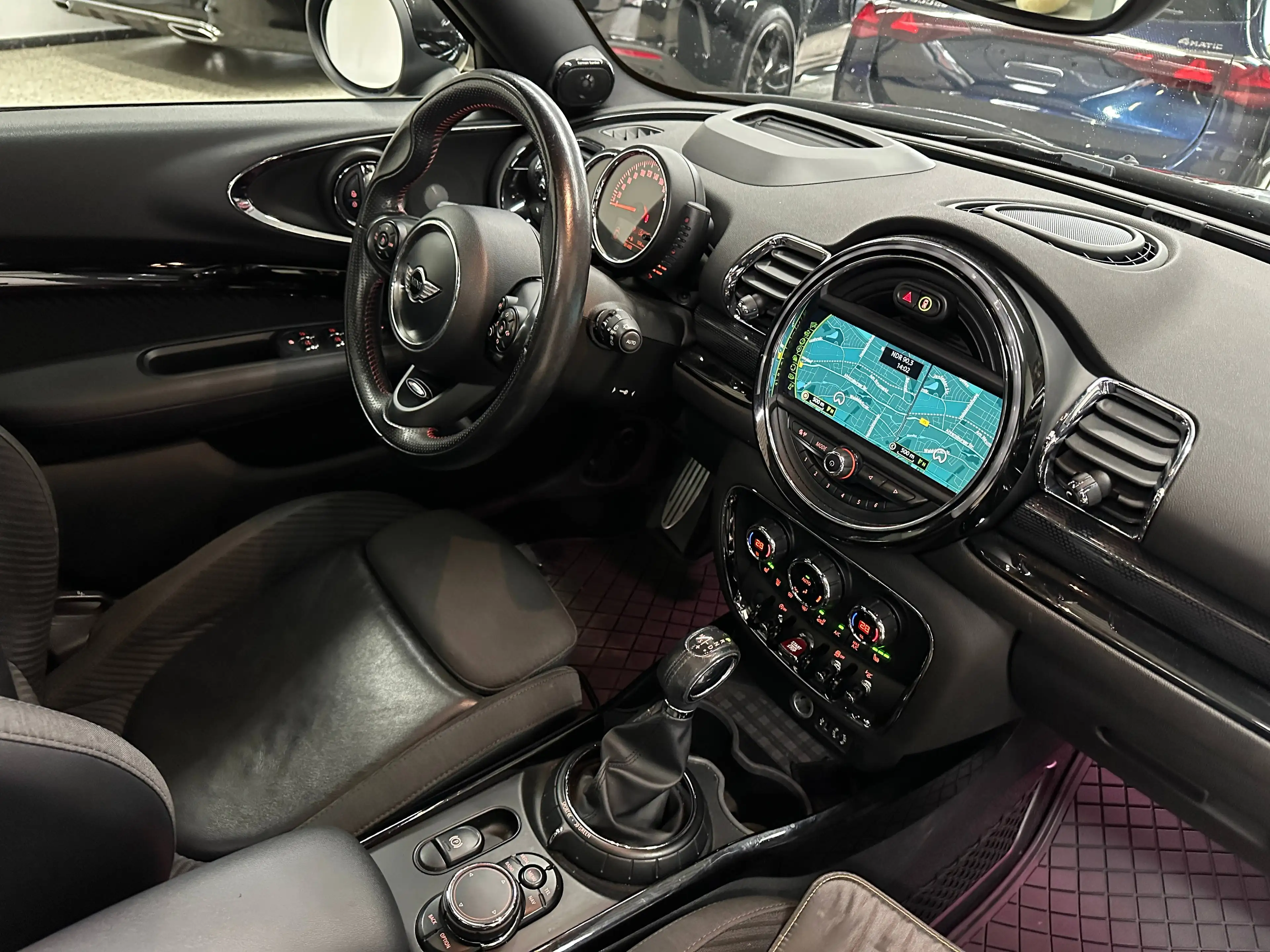 MINI Cooper S Clubman John Cooper Works Chilli AUT/NAV/LED/HUD/KAMERA/P-DACH/PDC/SHZ/LMR19" — photo 8