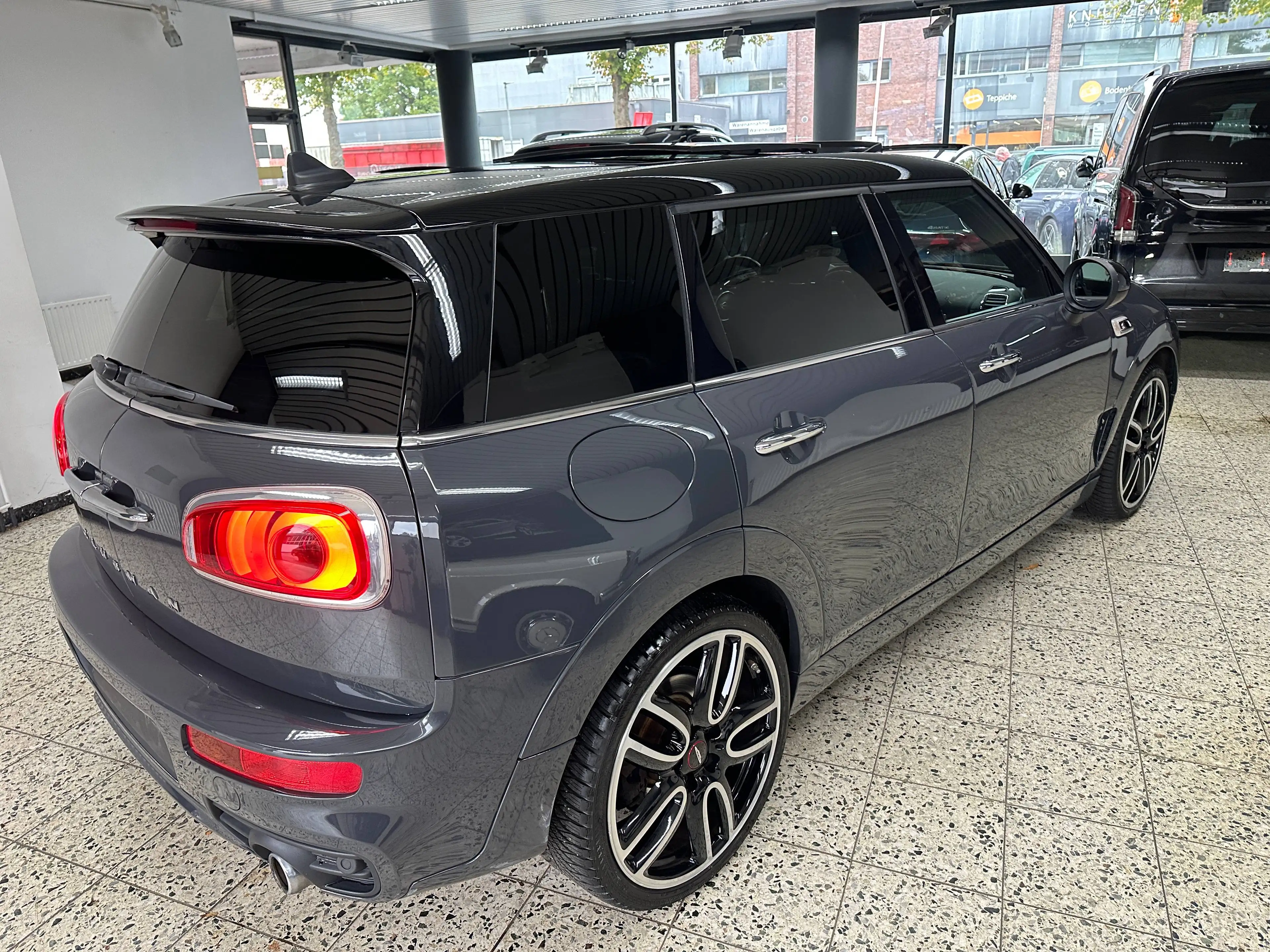 MINI Cooper S Clubman John Cooper Works Chilli AUT/NAV/LED/HUD/KAMERA/P-DACH/PDC/SHZ/LMR19" — photo 4