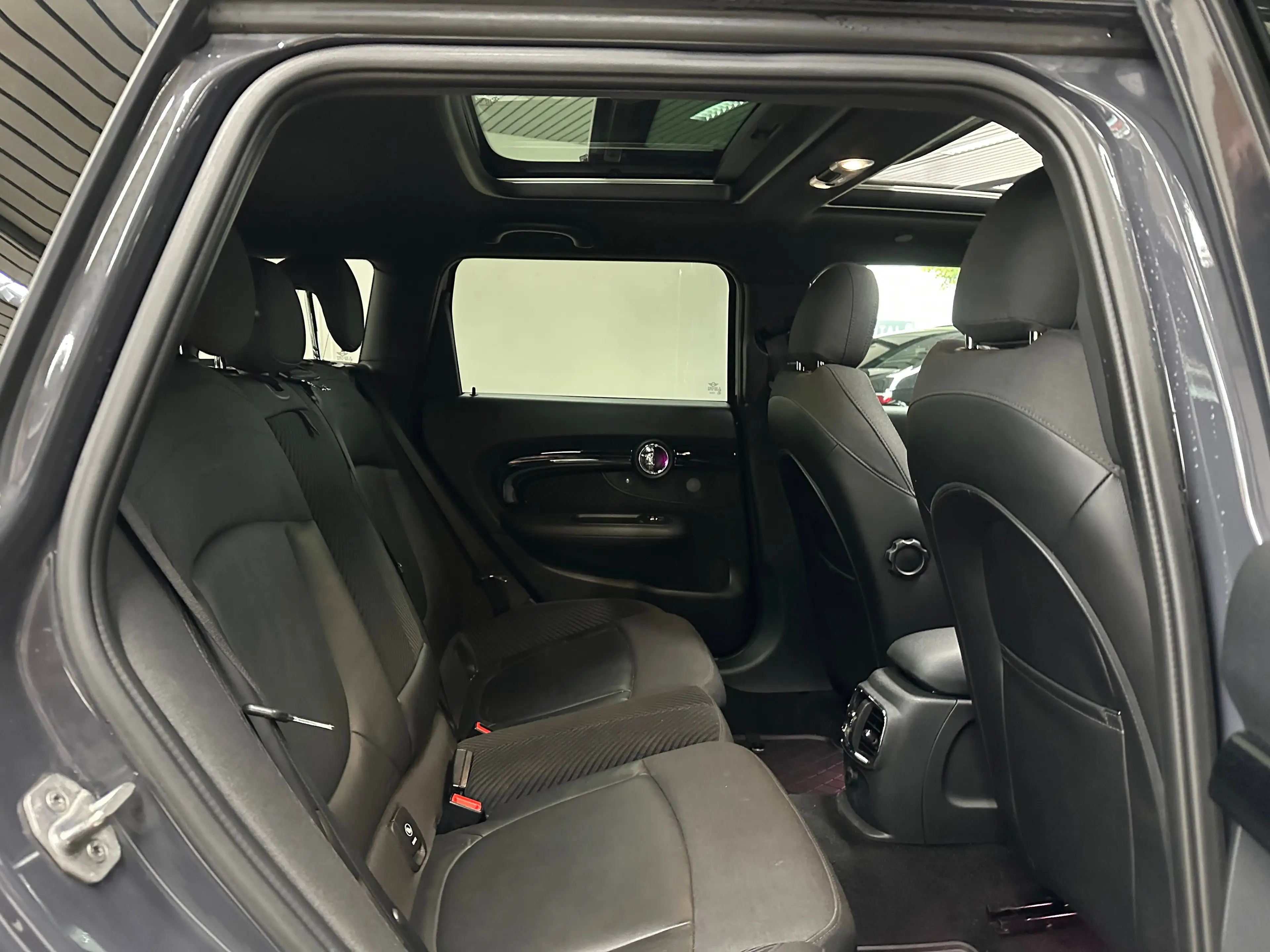 MINI Cooper S Clubman John Cooper Works Chilli AUT/NAV/LED/HUD/KAMERA/P-DACH/PDC/SHZ/LMR19" — photo 10