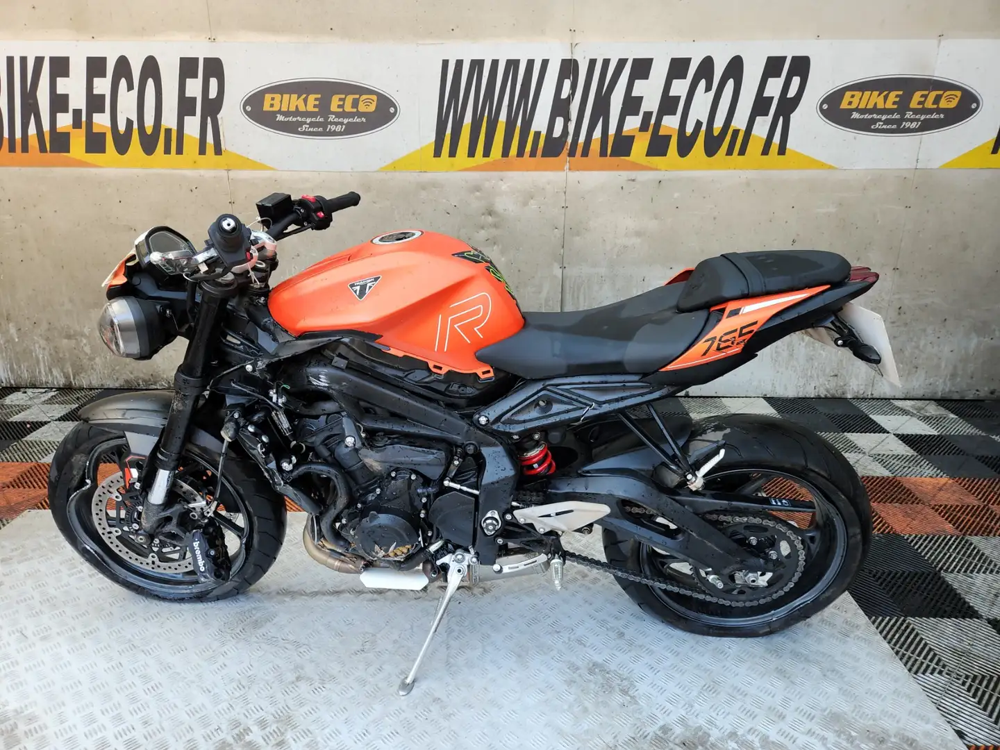 Triumph Street Triple 765 Orange - 2