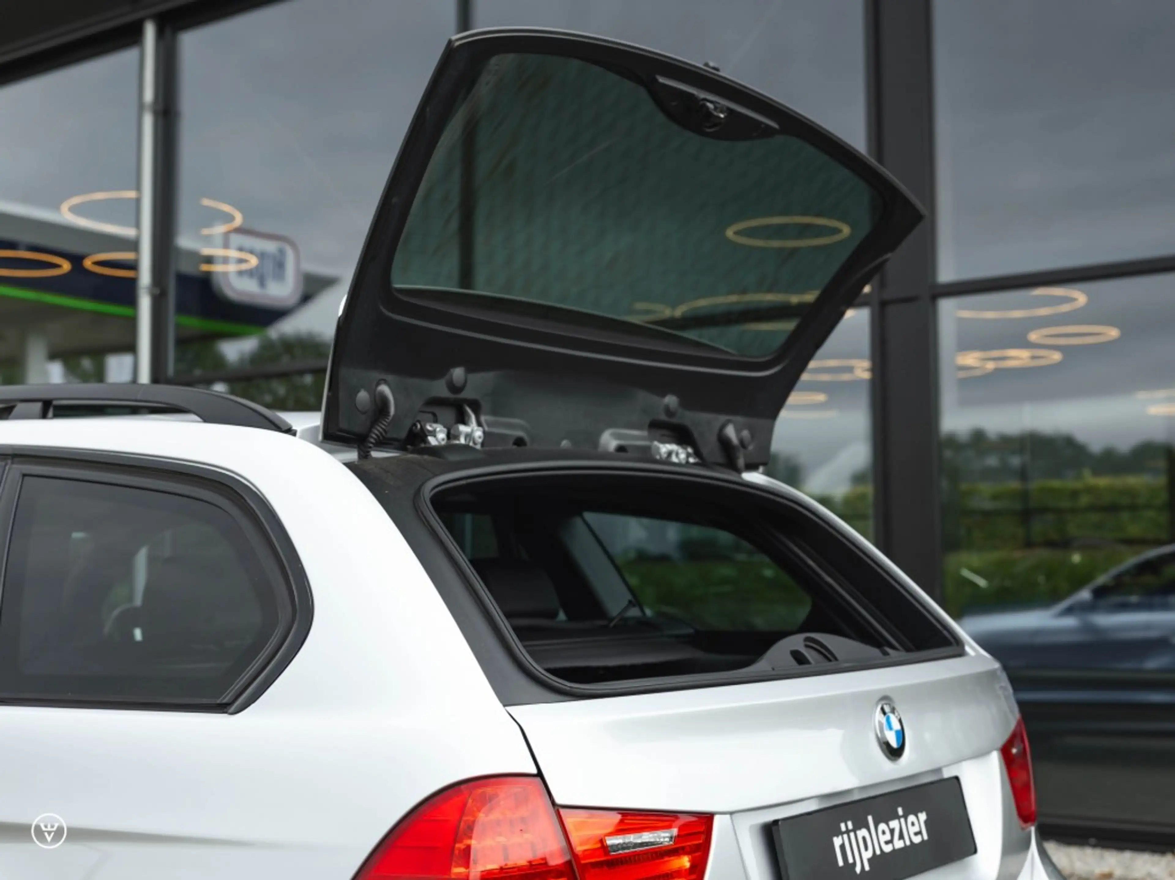 BMW 325 (3 serie) 325i Touring LCI M-sport H6! â Pano — photo 12