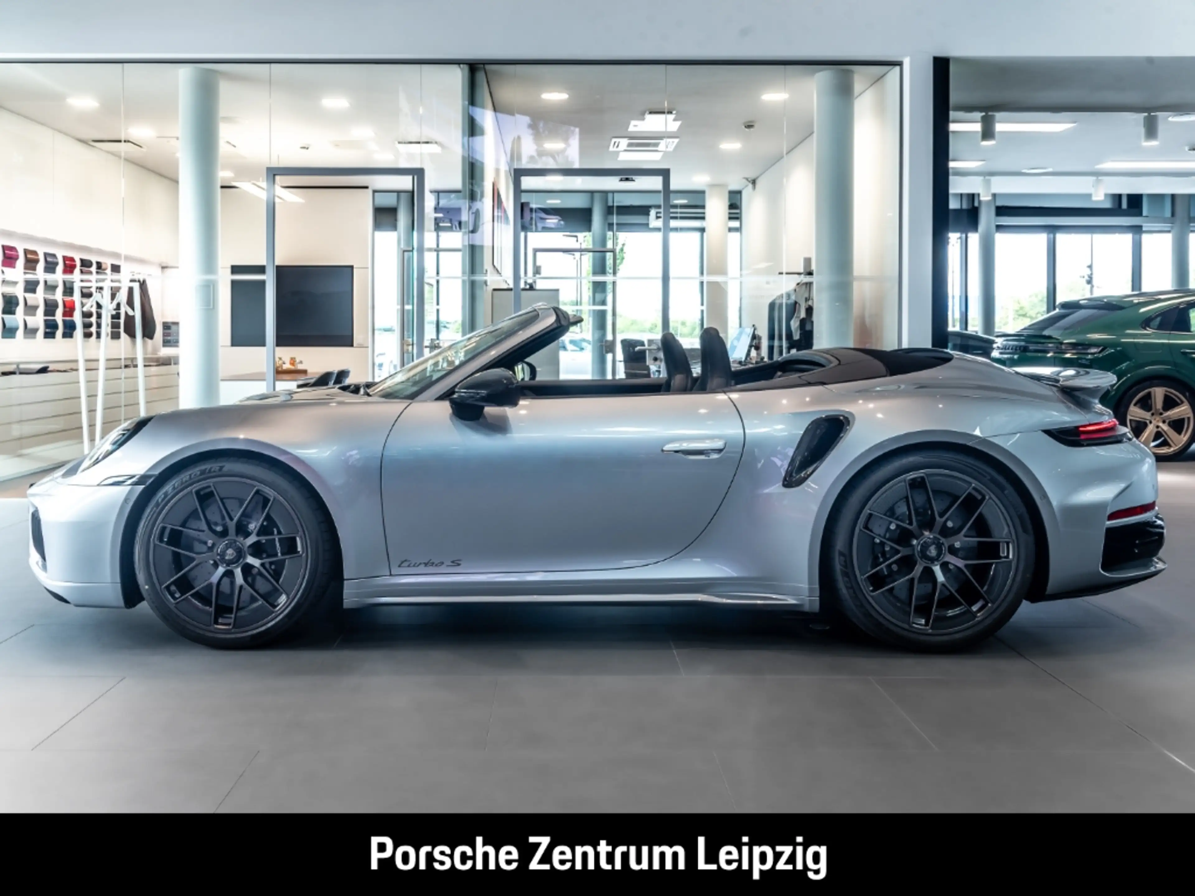 Porsche 992 911 Turbo S Cabriolet Burmester InnoDrive — photo 8