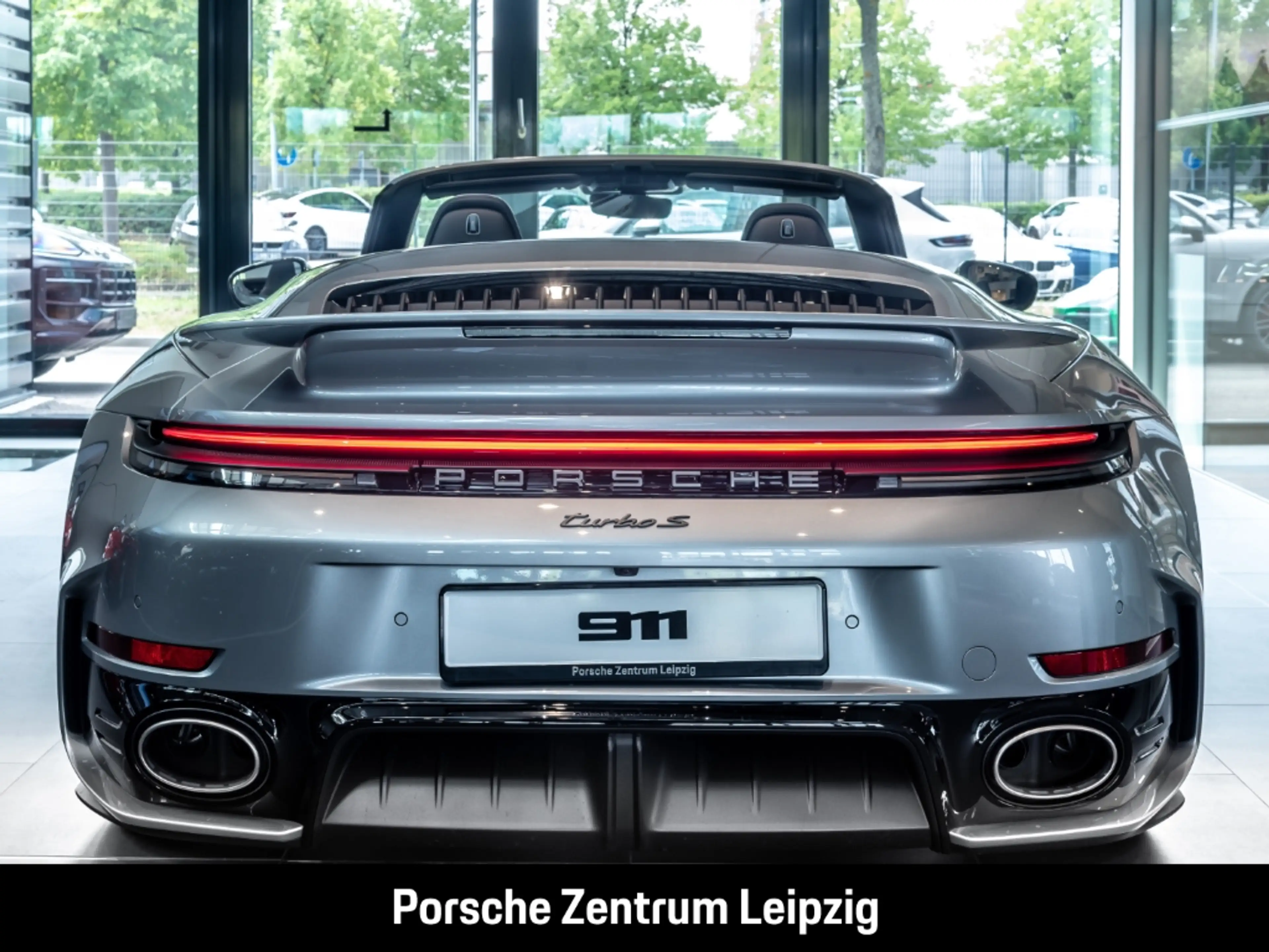 Porsche 992 911 Turbo S Cabriolet Burmester InnoDrive — photo 5