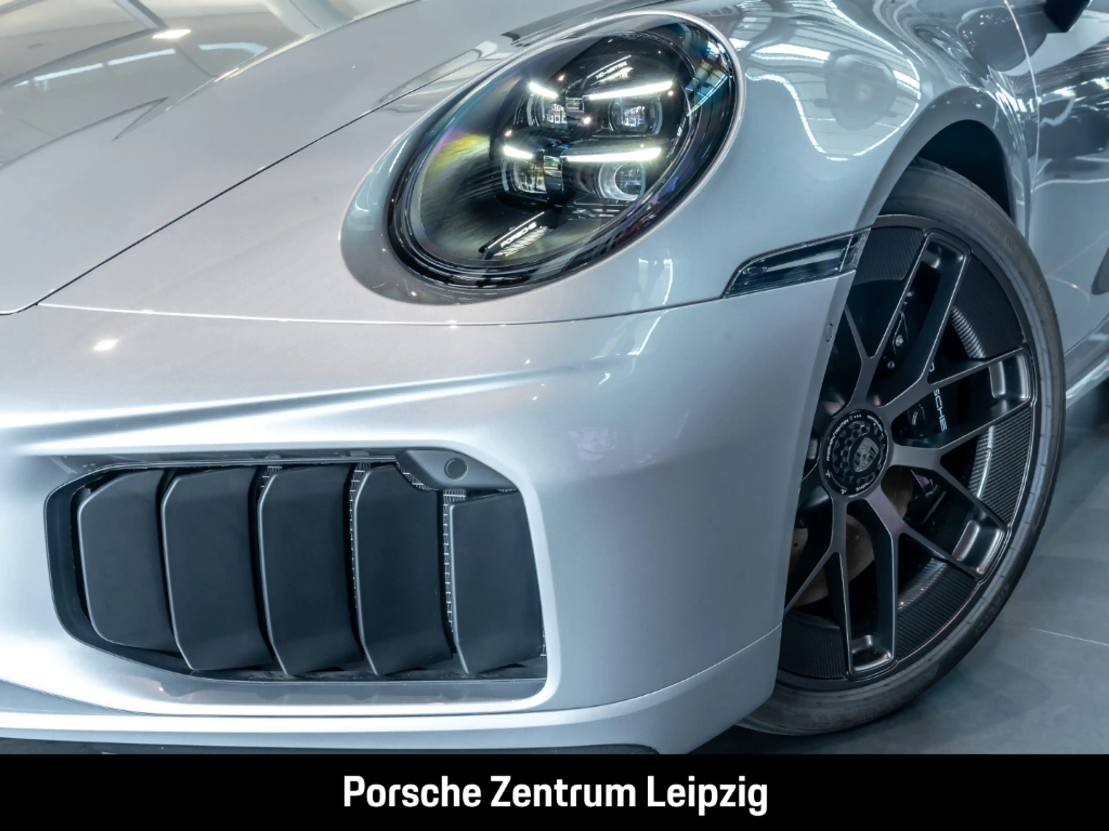 Porsche 992 911 Turbo S Cabriolet Burmester InnoDrive — photo 15