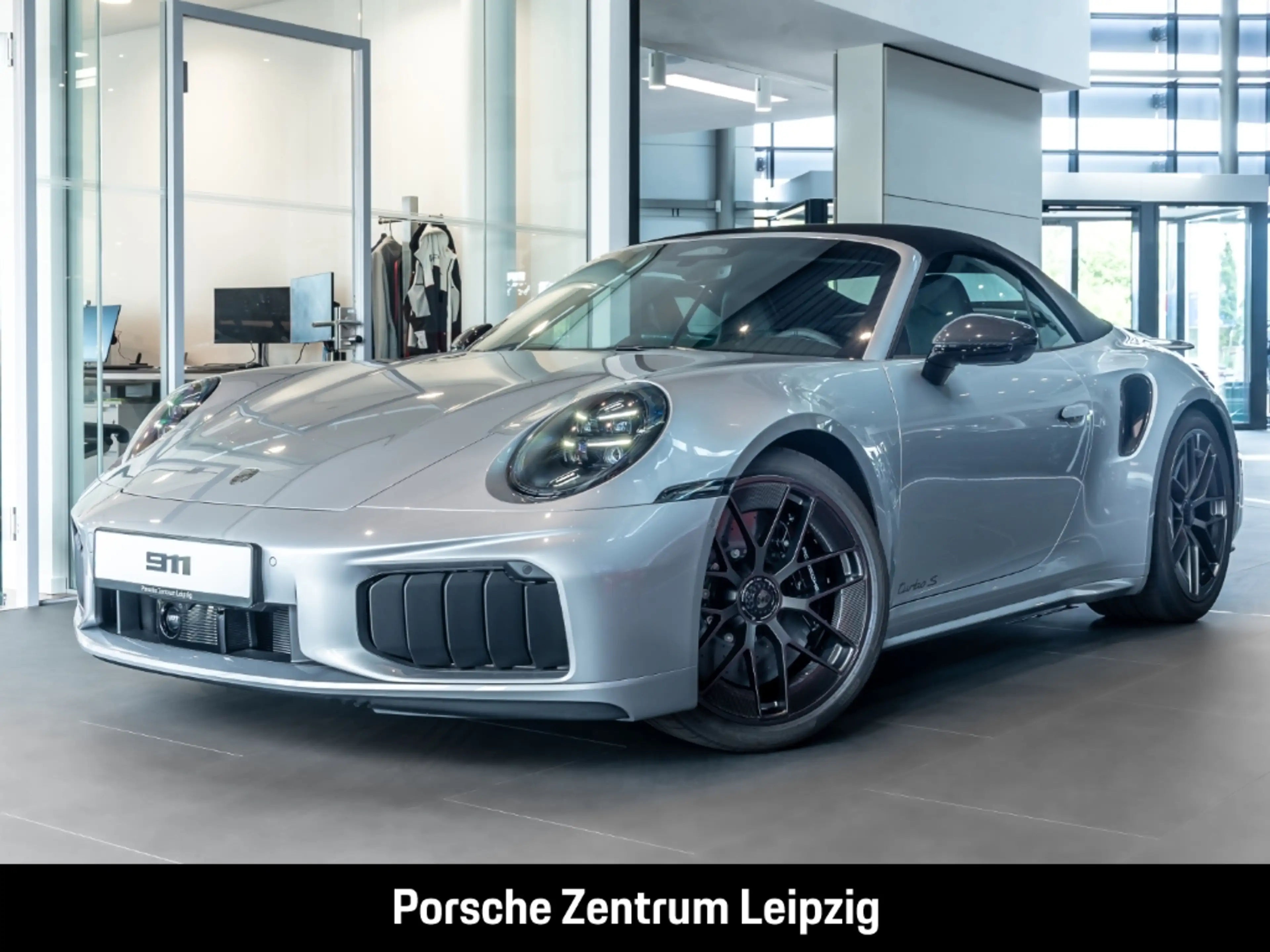 Porsche 992 911 Turbo S Cabriolet Burmester InnoDrive