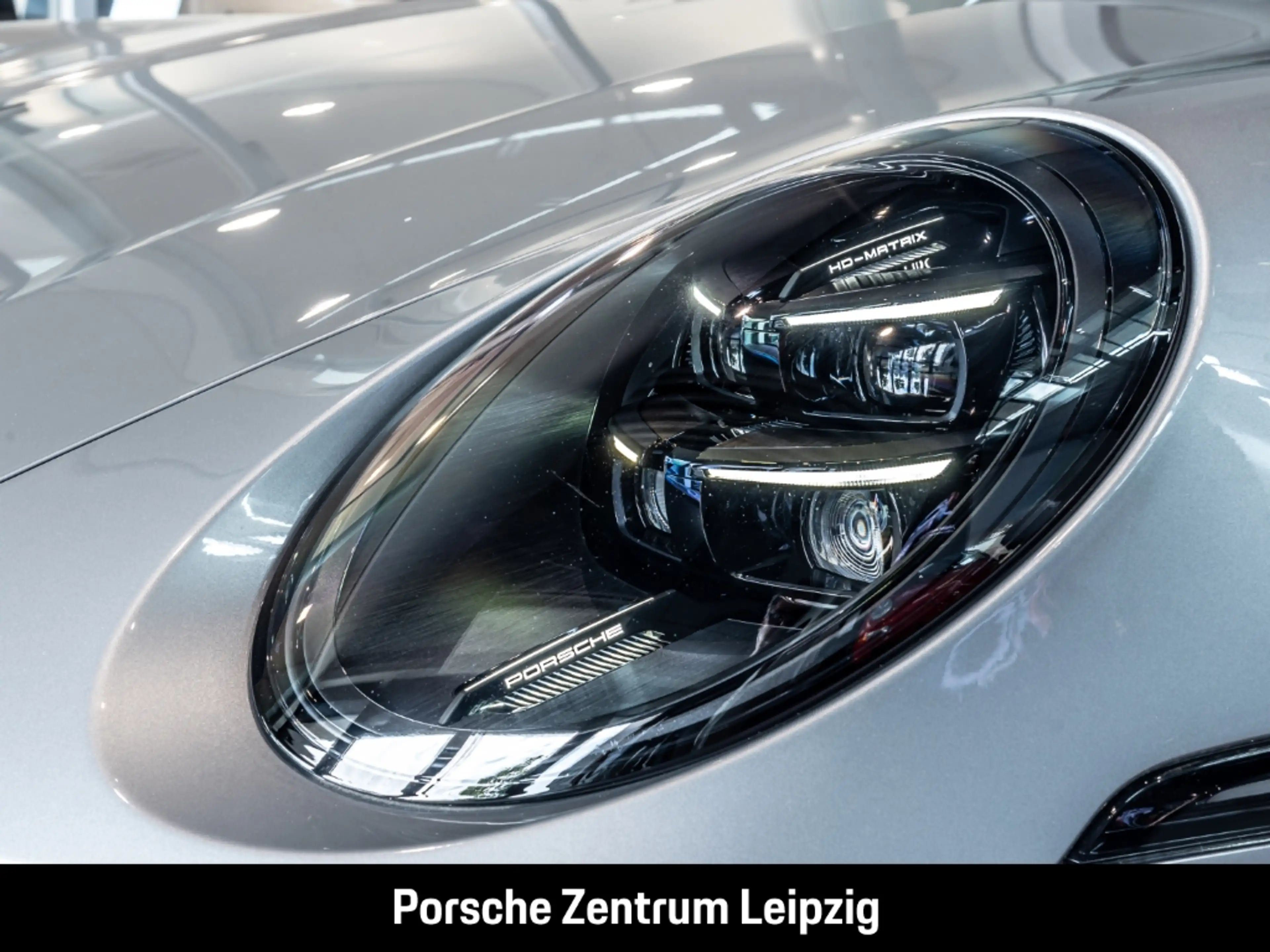 Porsche 992 911 Turbo S Cabriolet Burmester InnoDrive — photo 11