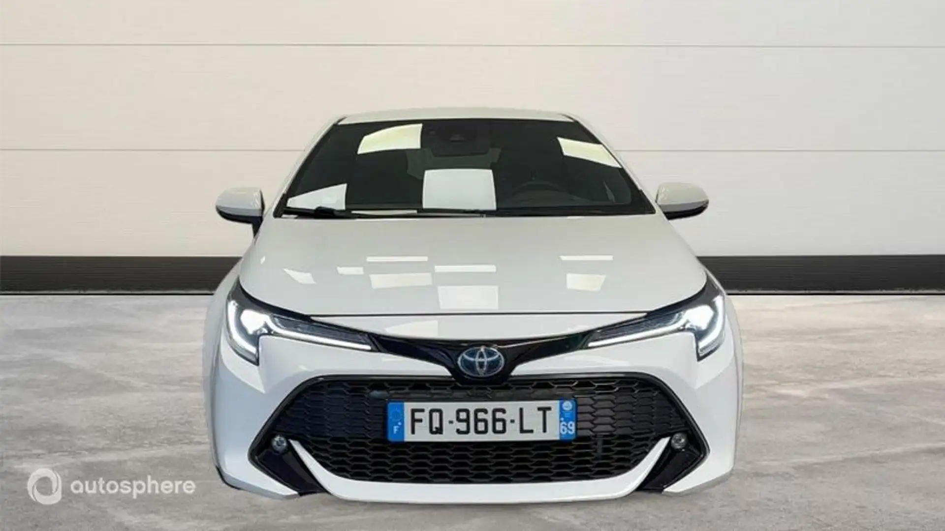 Toyota Corolla 122h Design - 2