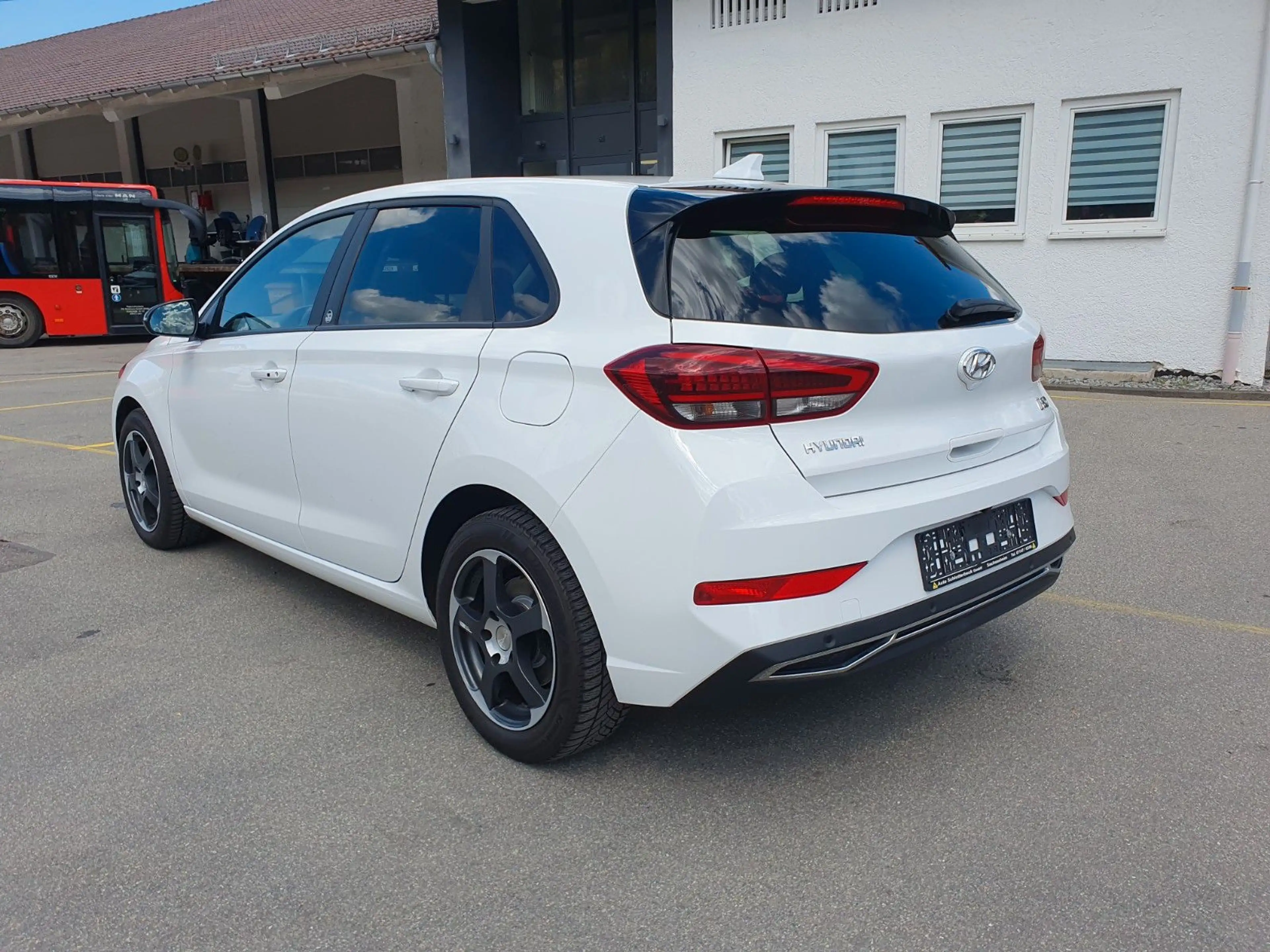 Hyundai i30 Edition 30+ Automatik Sehr sauber — photo 5