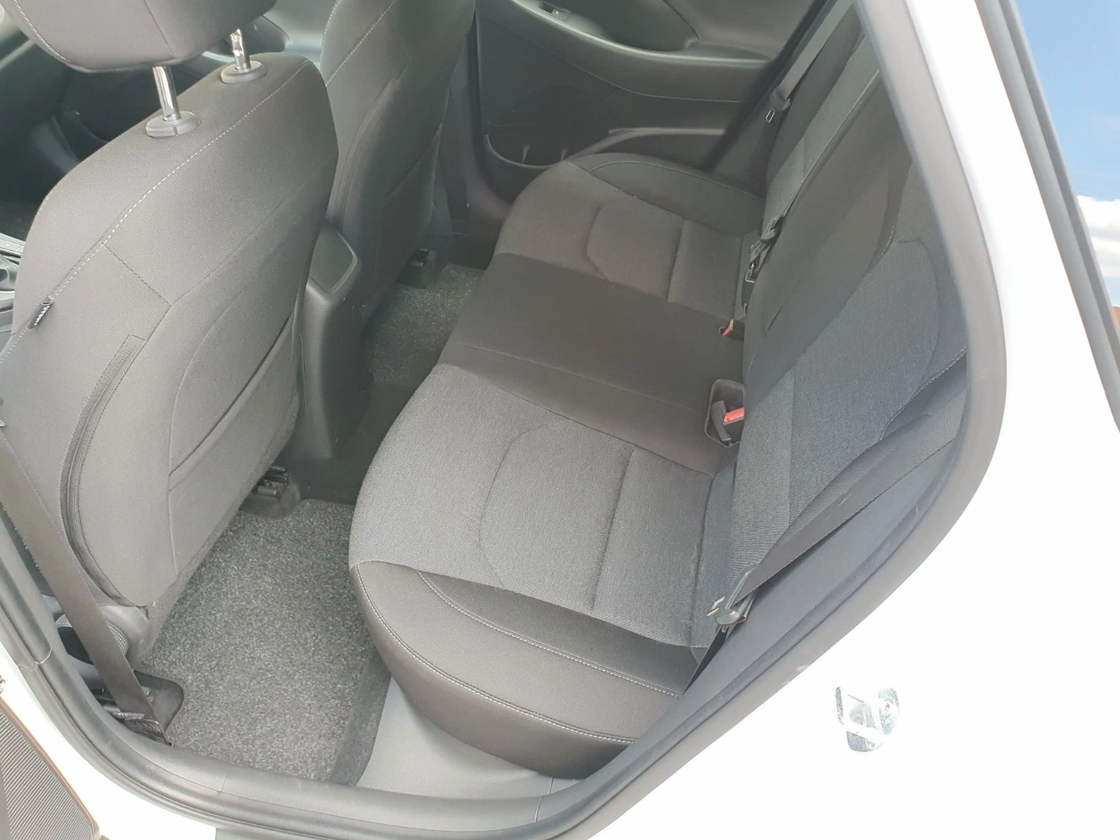 Hyundai i30 Edition 30+ Automatik Sehr sauber — photo 14