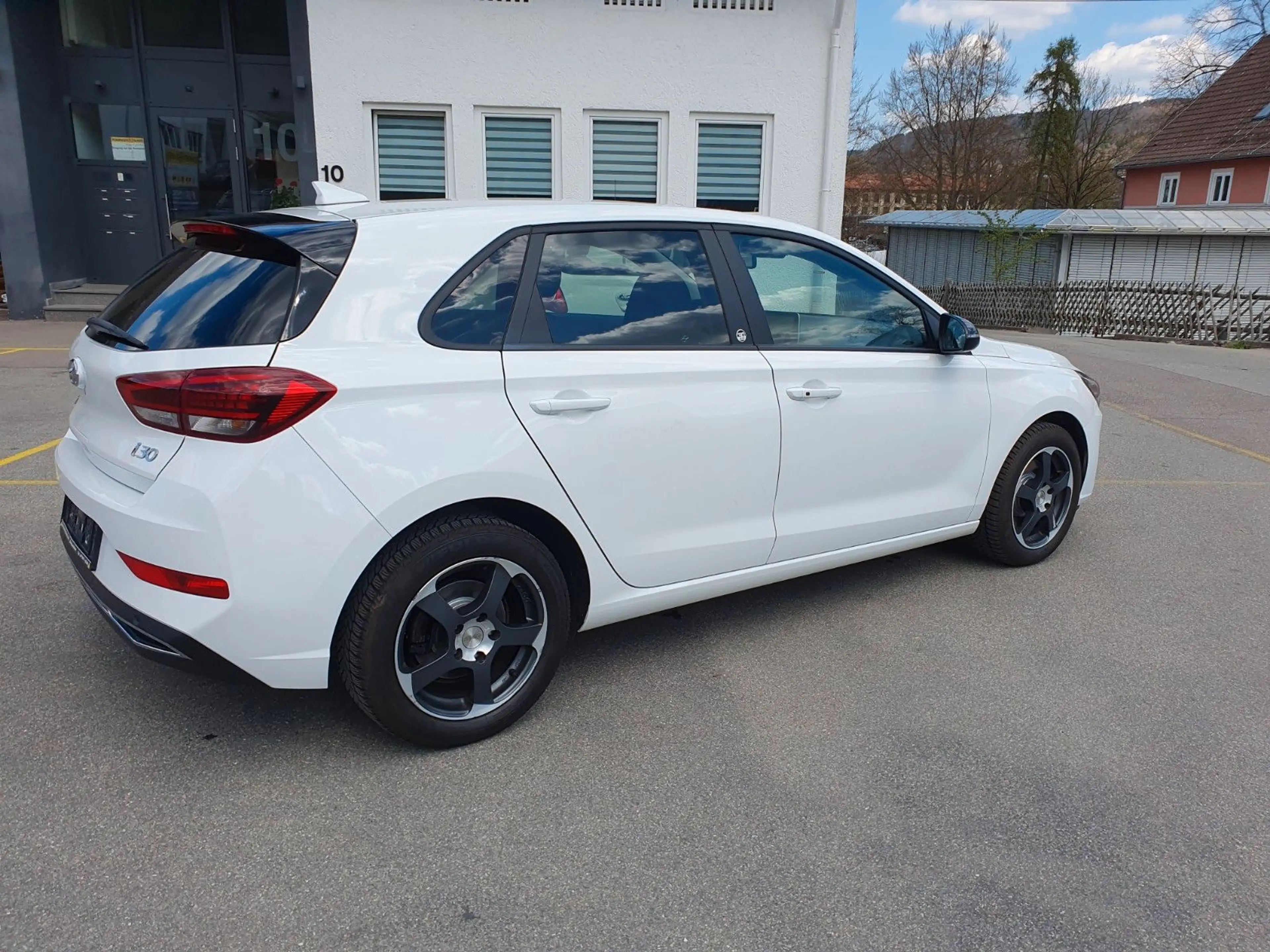 Hyundai i30 Edition 30+ Automatik Sehr sauber — photo 8