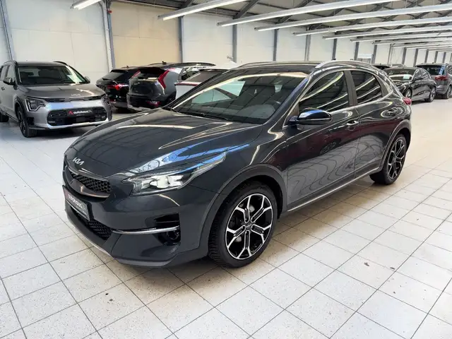 Kia Xceed view 3