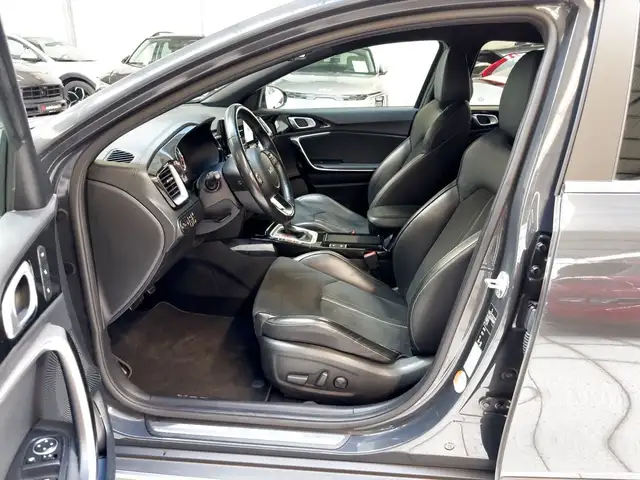 Kia Xceed view 8