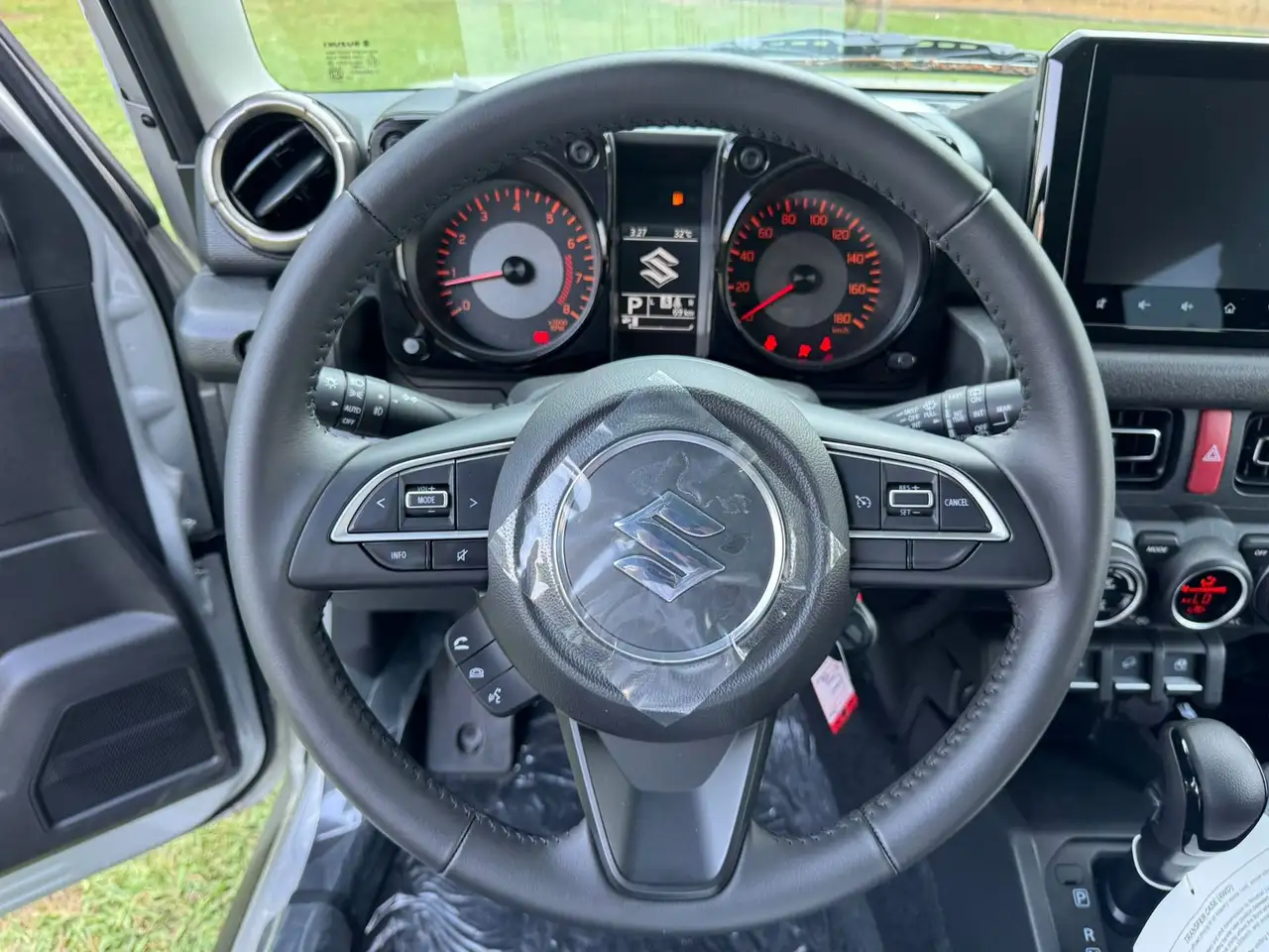 Suzuki Jimny 2026 — фото 14